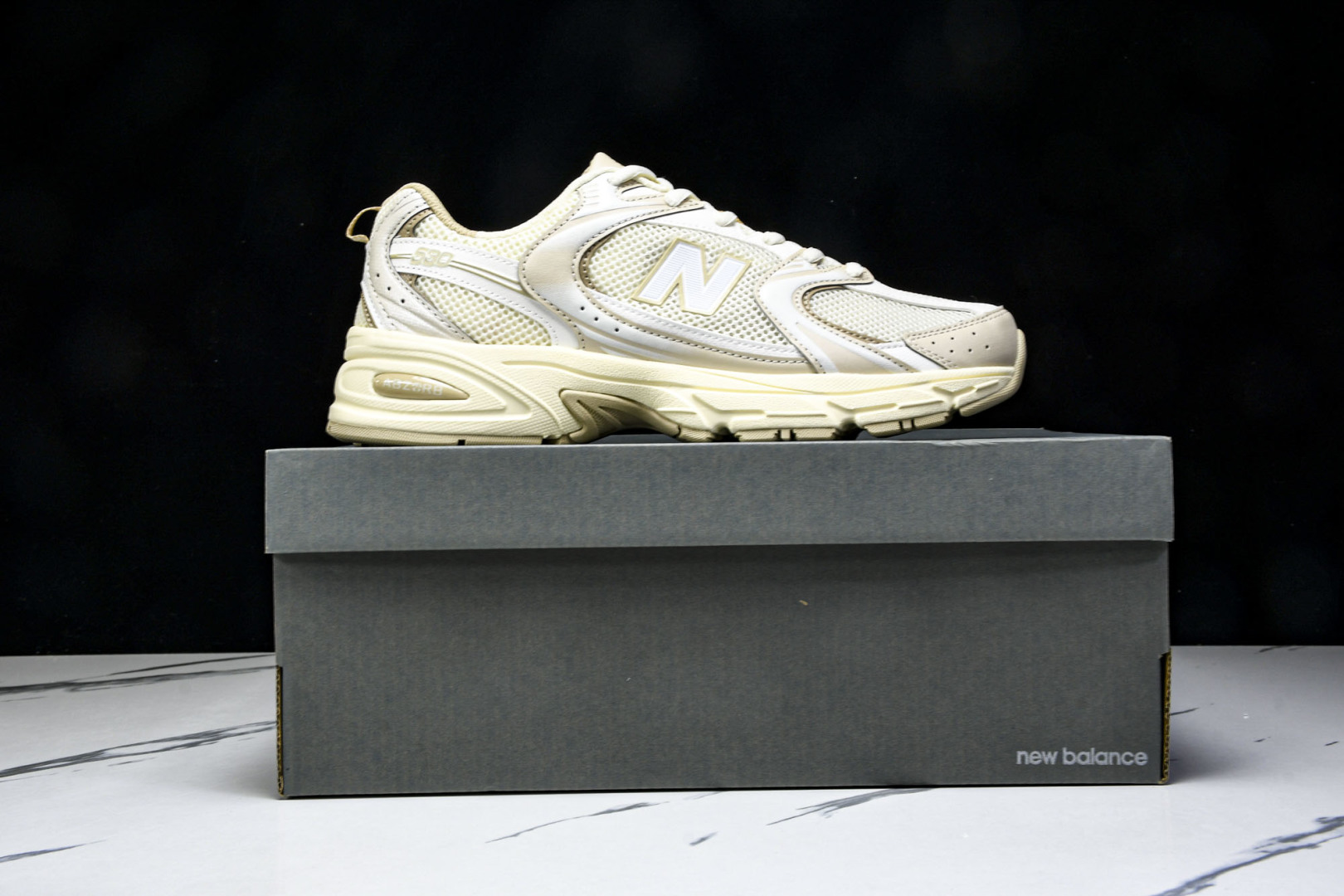   New Balance 530 灰白 MR530AA 尺寸 36 37 37.5 38 38.5 3
