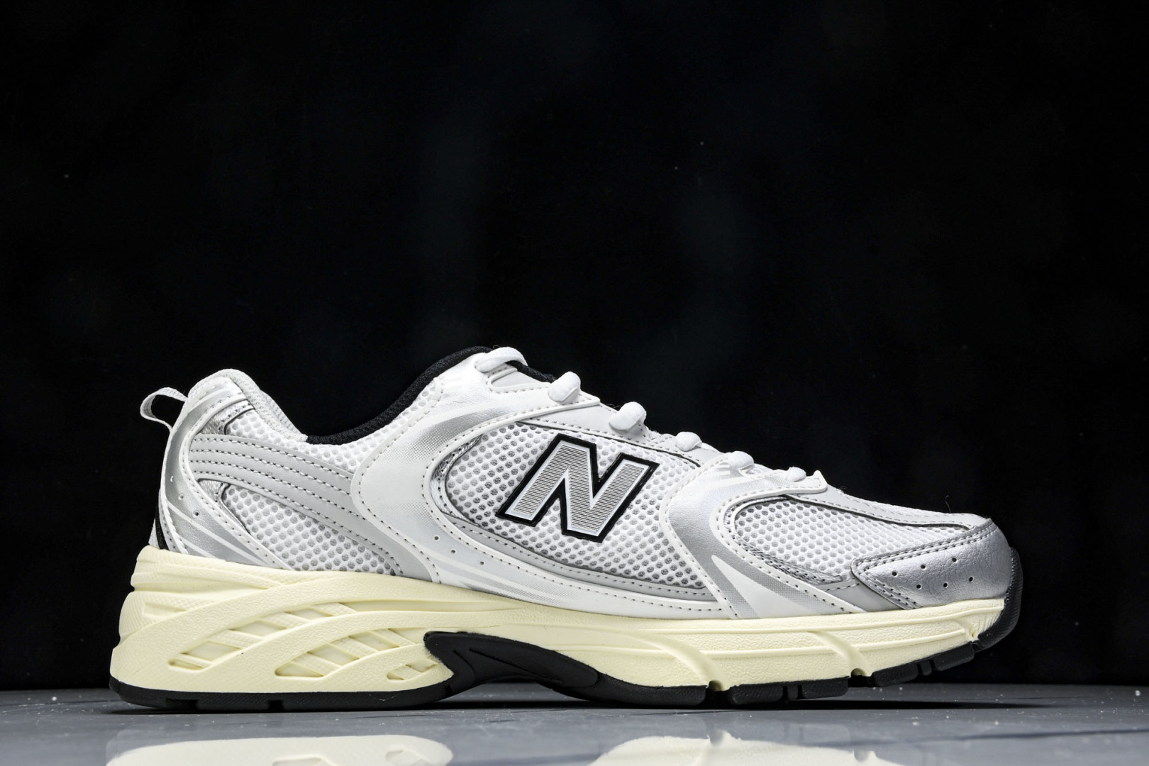  New Balance 530 银色 MR530TA 尺寸 36 37 37.5 38 38.5 3