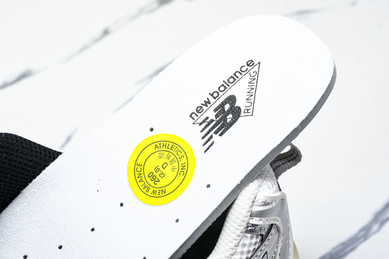   New Balance 530 银色 MR530TA 尺寸 36 37 37.5 38 38.5 3