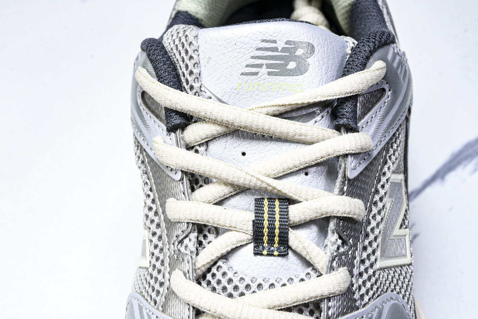   New Balance NB 530 Y2K 浅灰 MR530KMW 尺寸 36 37 37.5 3