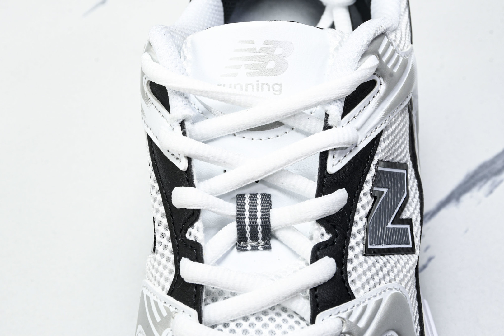   New Balance NB 530 白色 MR530LB 尺寸 36 37 37.5 38 38.