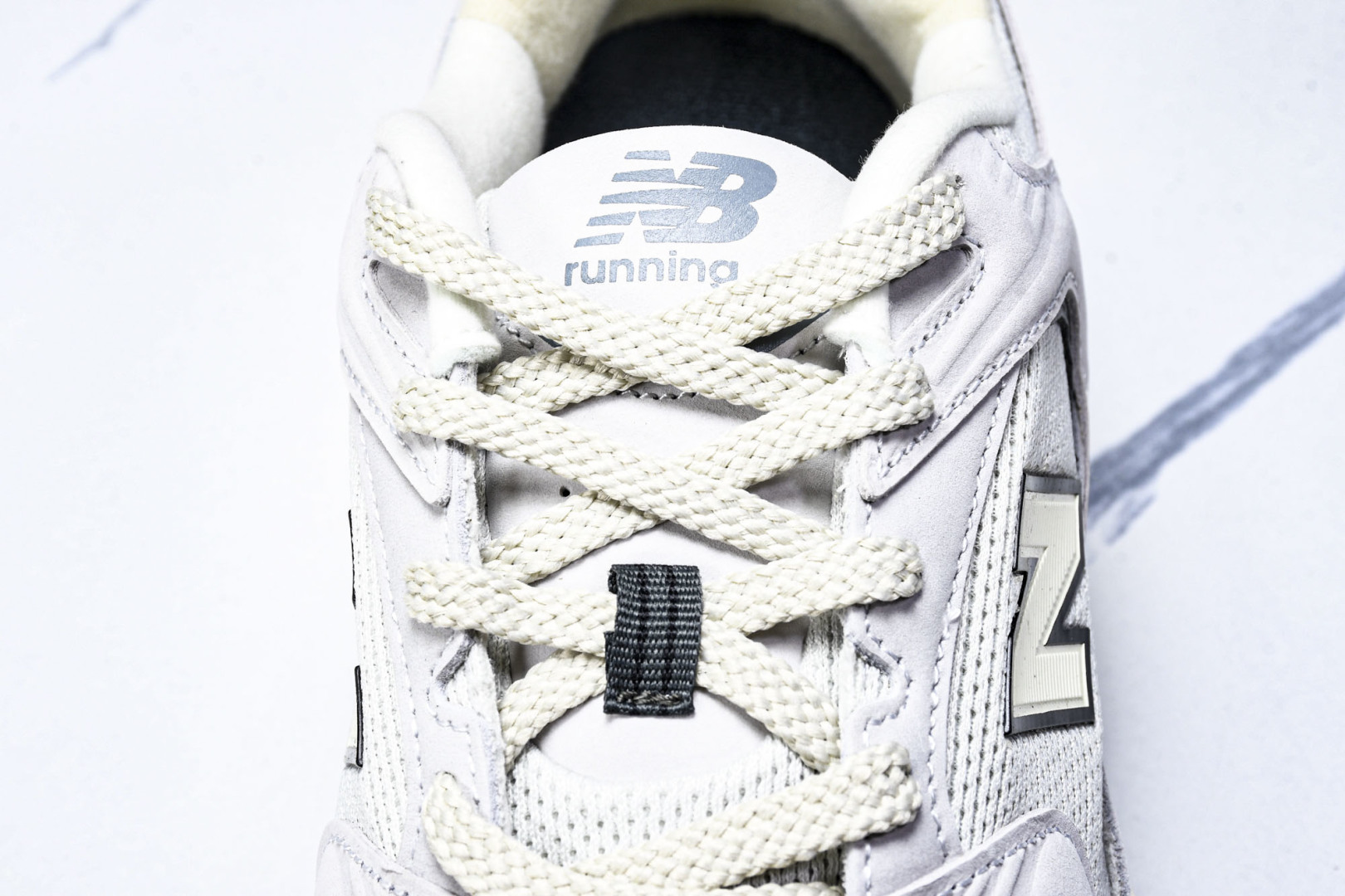   New Balance NB 530 灰白 MR530DG 尺寸 36 37 37.5 38 38.