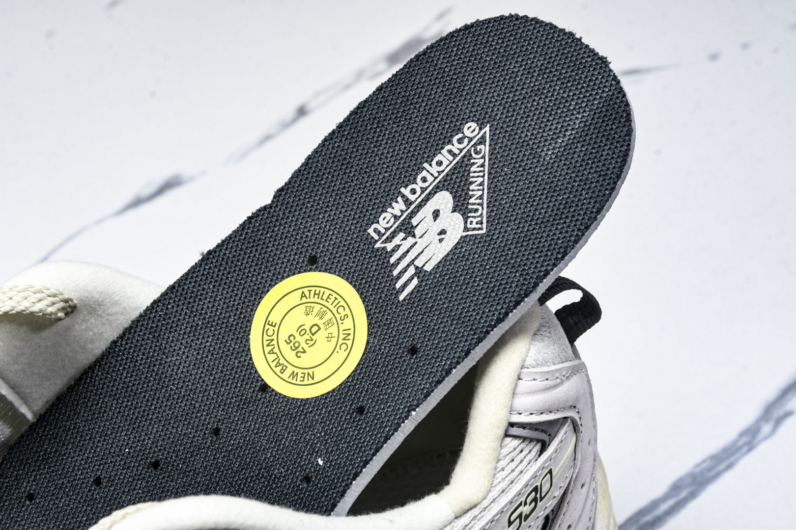   New Balance NB 530 灰白 MR530DG 尺寸 36 37 37.5 38 38.