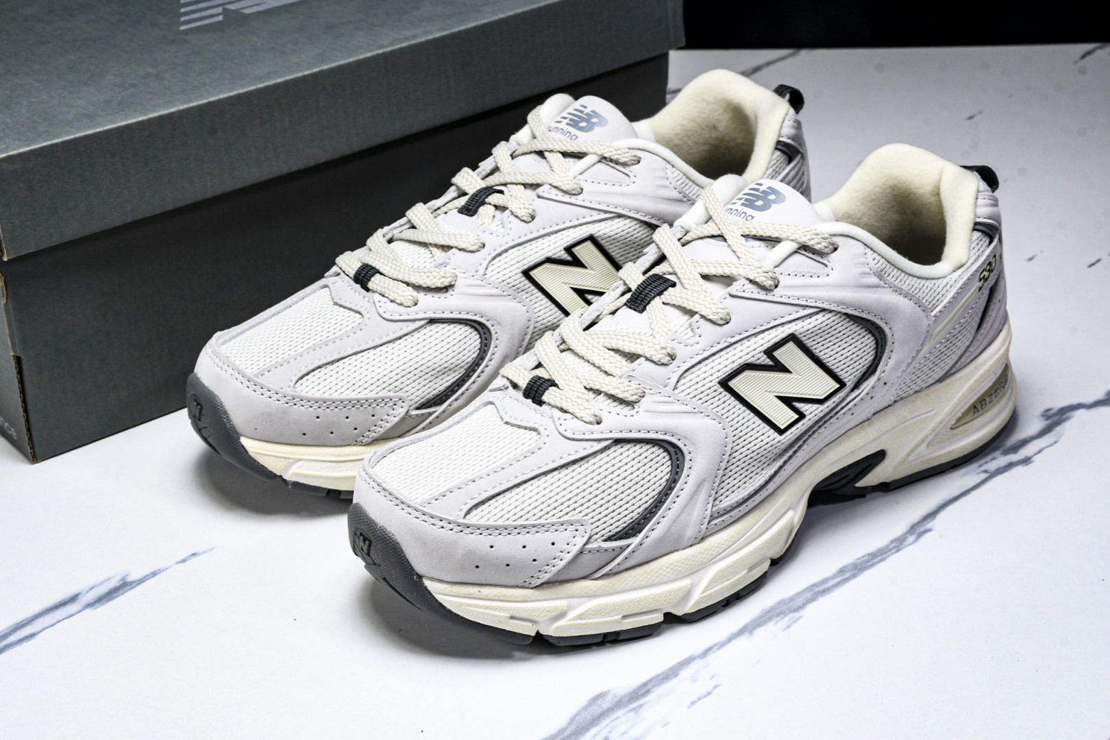   New Balance NB 530 灰白 MR530DG 尺寸 36 37 37.5 38 38.
