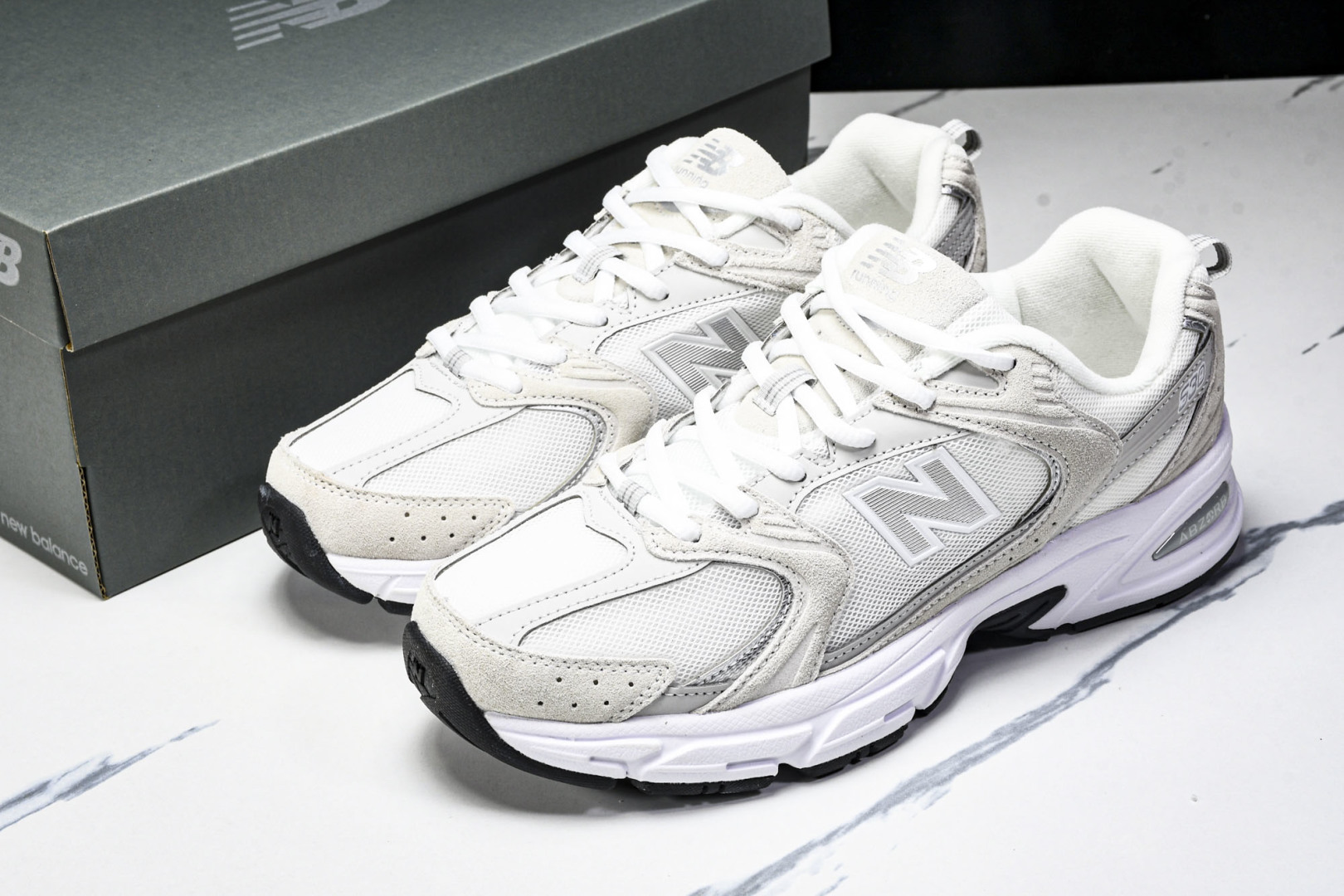   New Balance NB 530 米灰 MR530CE 尺寸 36 37 37.5 38 38.