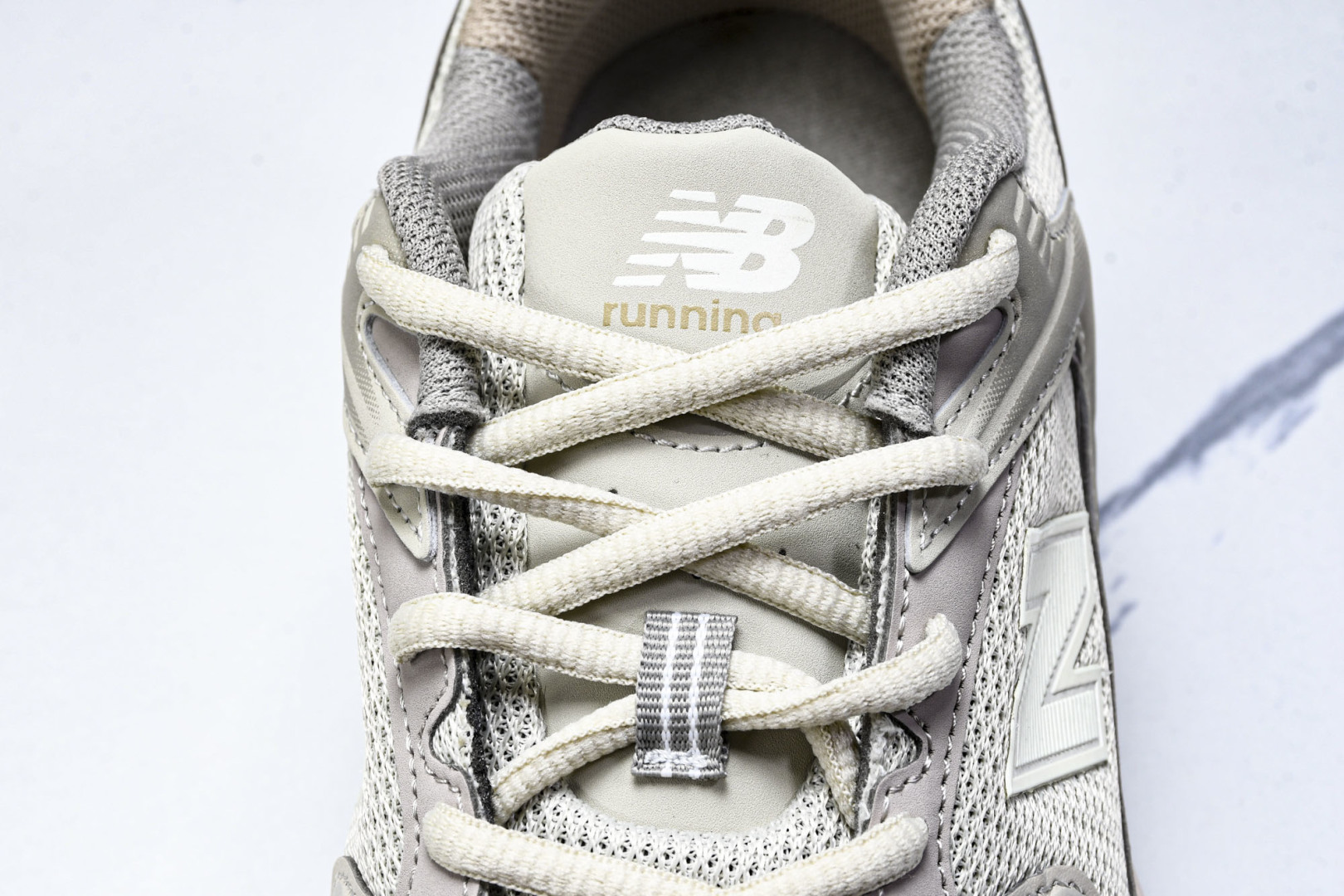   New Balance NB 530 浅大象灰 MR530KOB 尺寸 36 37 37.5 38 