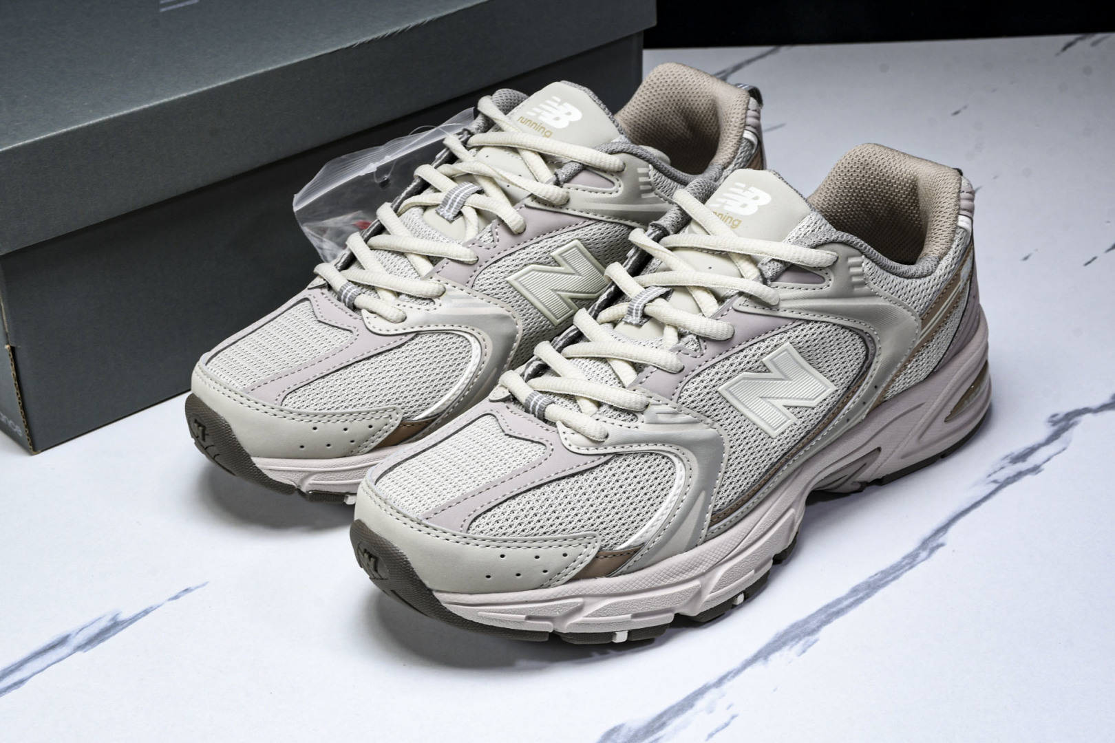   New Balance NB 530 浅大象灰 MR530KOB 尺寸 36 37 37.5 38 