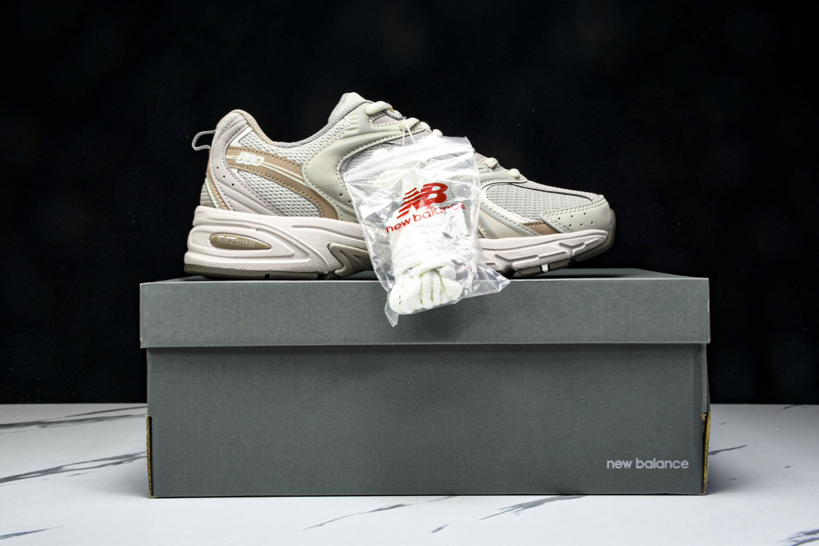   New Balance NB 530 浅大象灰 MR530KOB 尺寸 36 37 37.5 38 