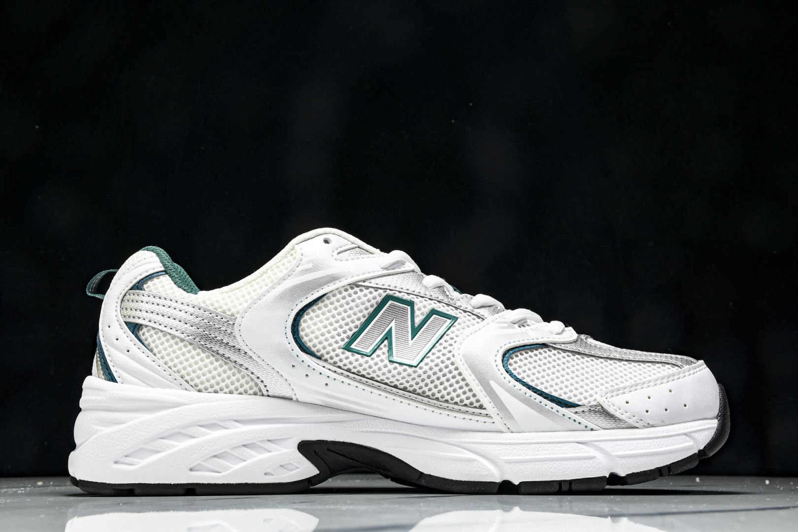   New Balance NB530 白绿 MR530AB 尺寸 36 37 37.5 38 38.5