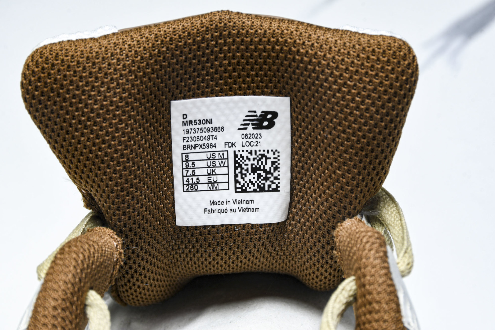   Niko x New Balance NB530 白棕 MR530NI 尺寸 36 37 37.5 