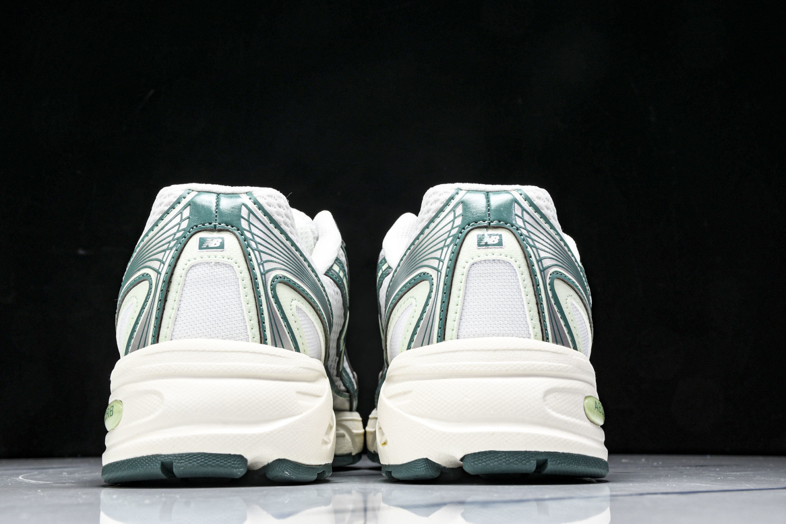  New Balance 740系列复古老爹风休闲运动慢跑鞋 U740GR2 尺寸 36 37 37.5