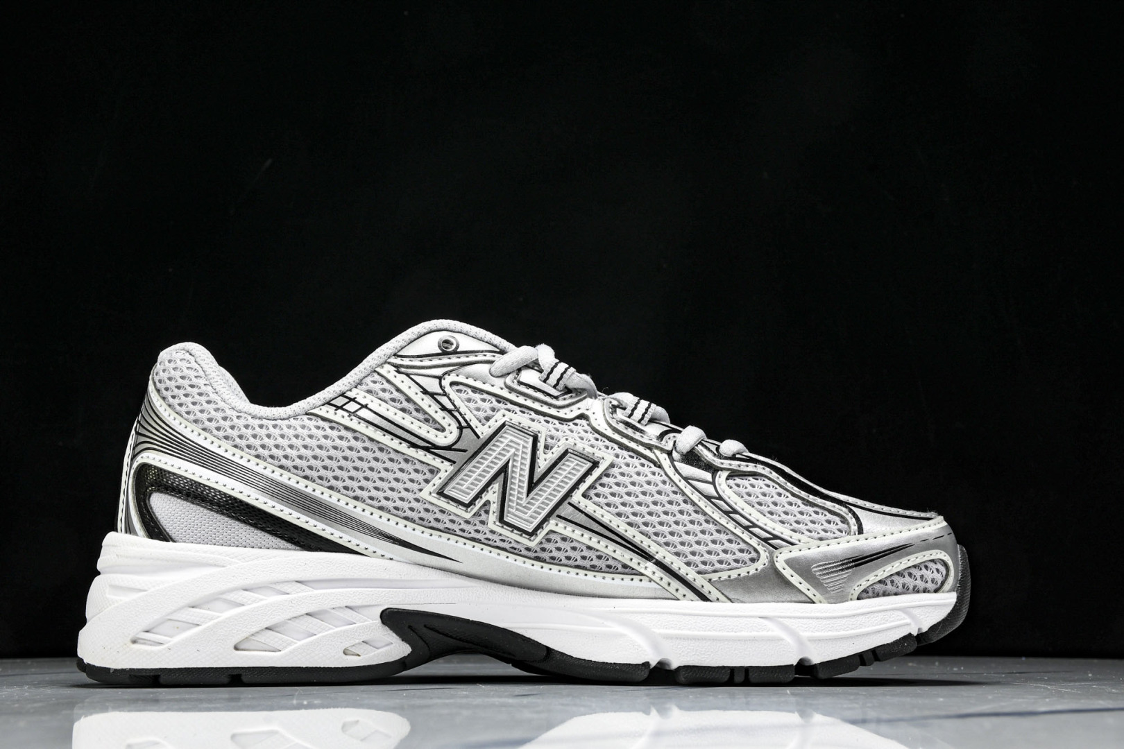  New Balance 740系列复古老爹风休闲运动慢跑鞋 U740JPG 尺寸 36 37 37.5
