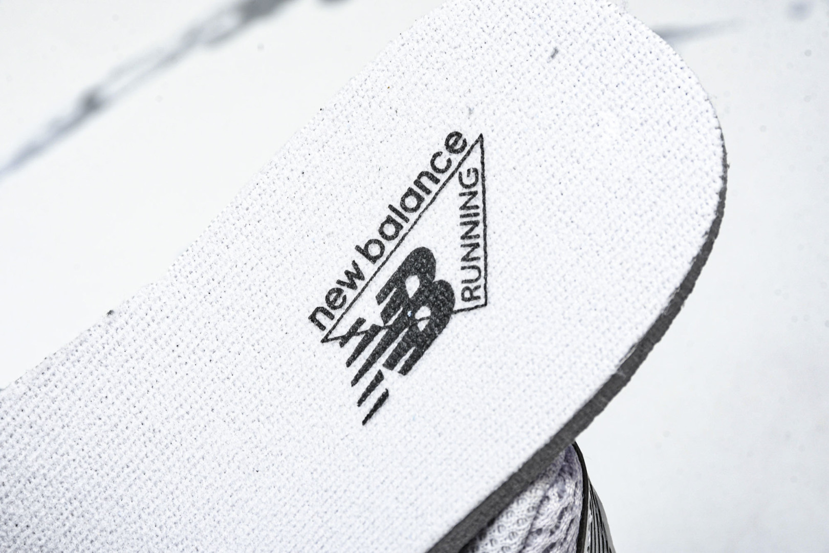  New Balance 740系列复古老爹风休闲运动慢跑鞋 U740JPG 尺寸 36 37 37.5