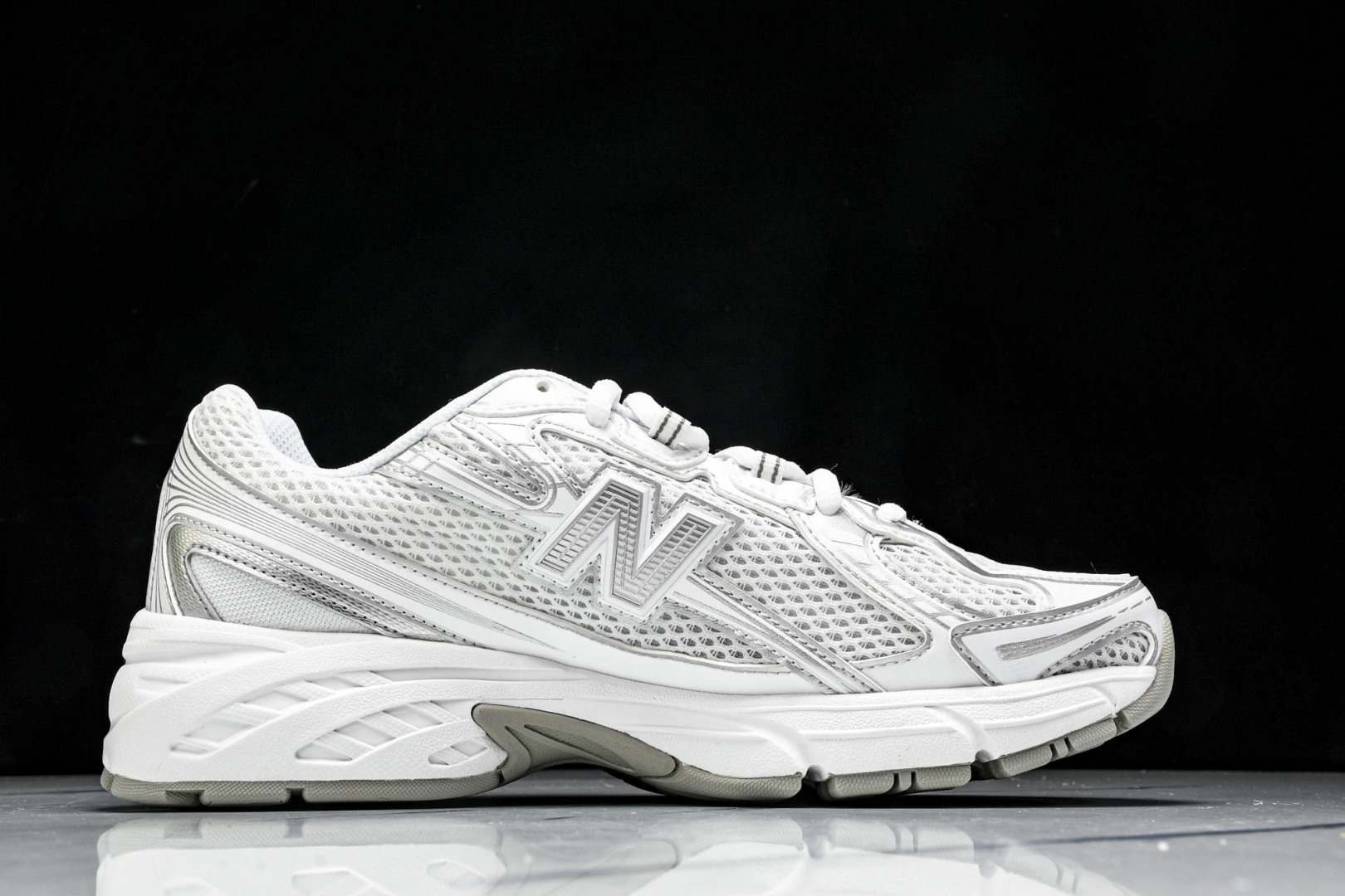  New Balance 740系列复古老爹风休闲运动慢跑鞋 U740WM2 尺寸 36 37 37.5