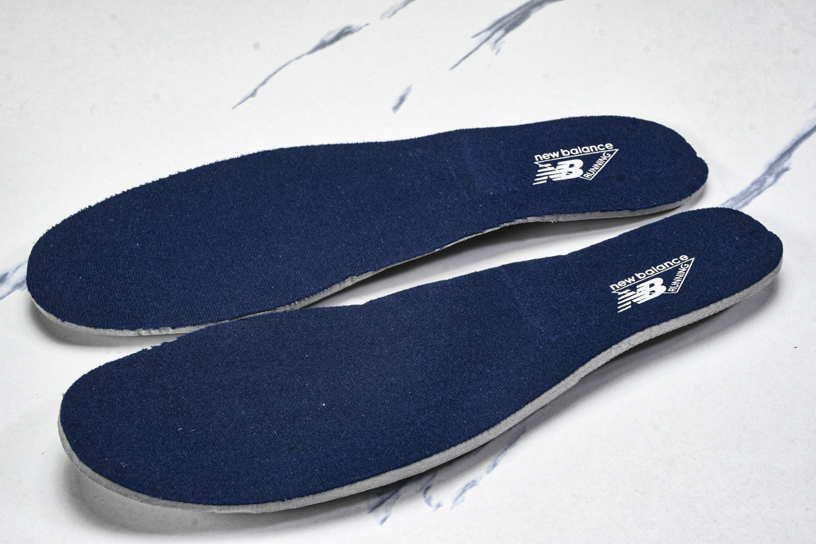  New Balance 740系列复古老爹风休闲运动慢跑鞋 U740WN2 尺寸 36 37 37.5