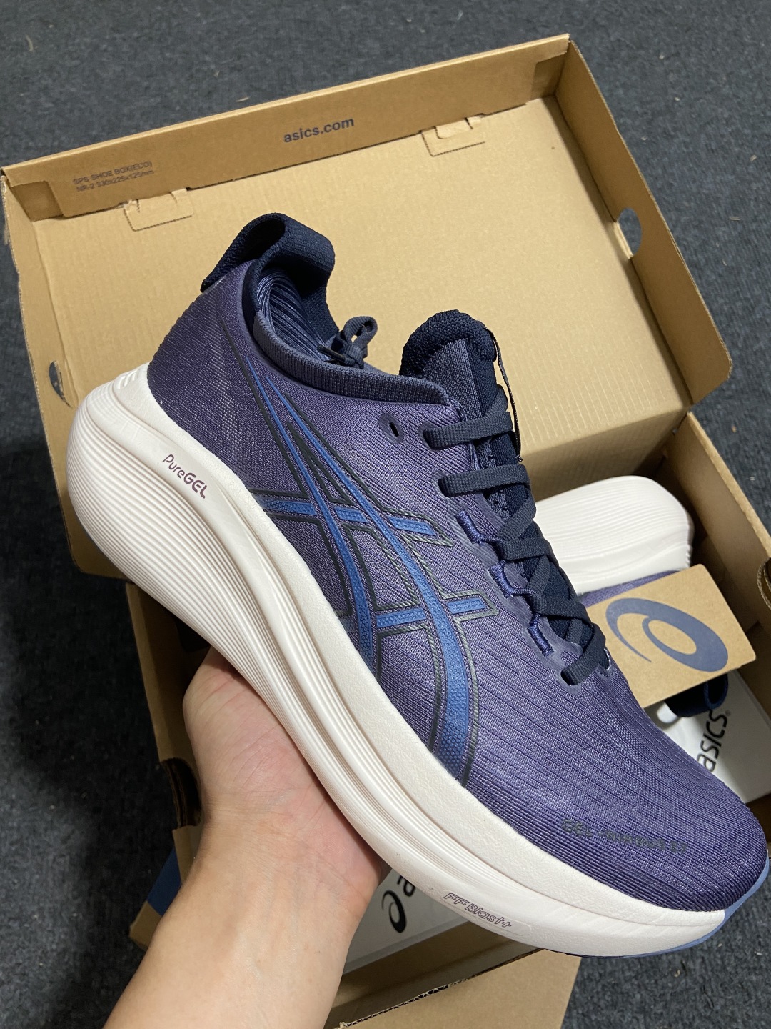  Asics Gel-Nimbus 27 亚瑟士复古透气休闲鞋缓震男子耐磨跑步鞋 1011B956-50