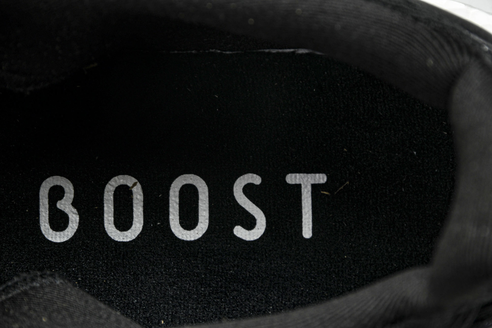 UB 尺码36-46

纯原版出品-Ultra Boost 1.0  初代爆米花休闲运动套脚慢跑鞋 HQ