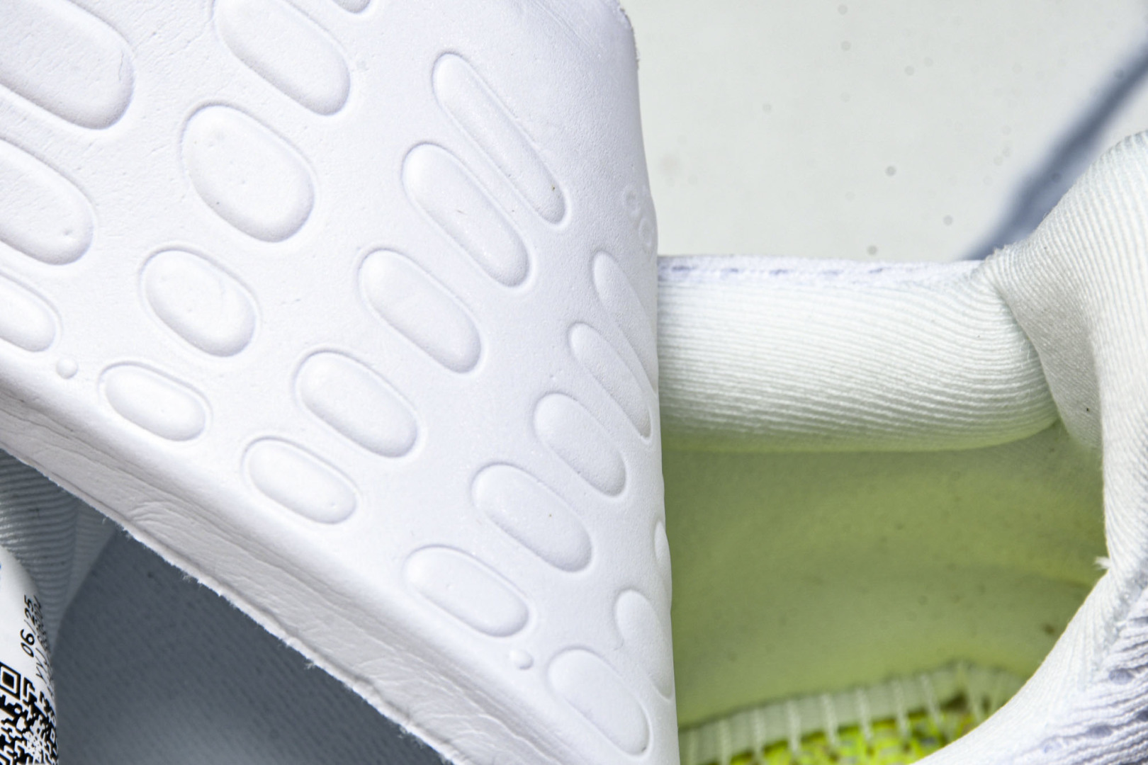 UB 尺码36-46

纯原版出品-Ultra Boost 1.0 初代爆米花休闲运动套脚慢跑鞋 HQ4