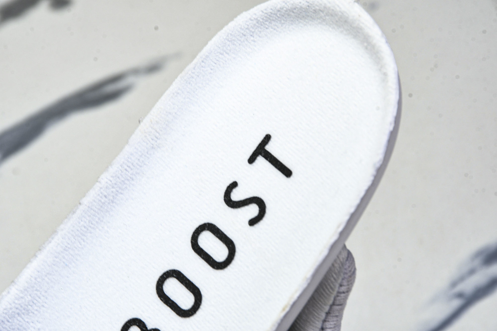 UB 尺码36-46

纯原版出品-Ultra Boost 1.0 初代爆米花休闲运动套脚慢跑鞋 HQ4
