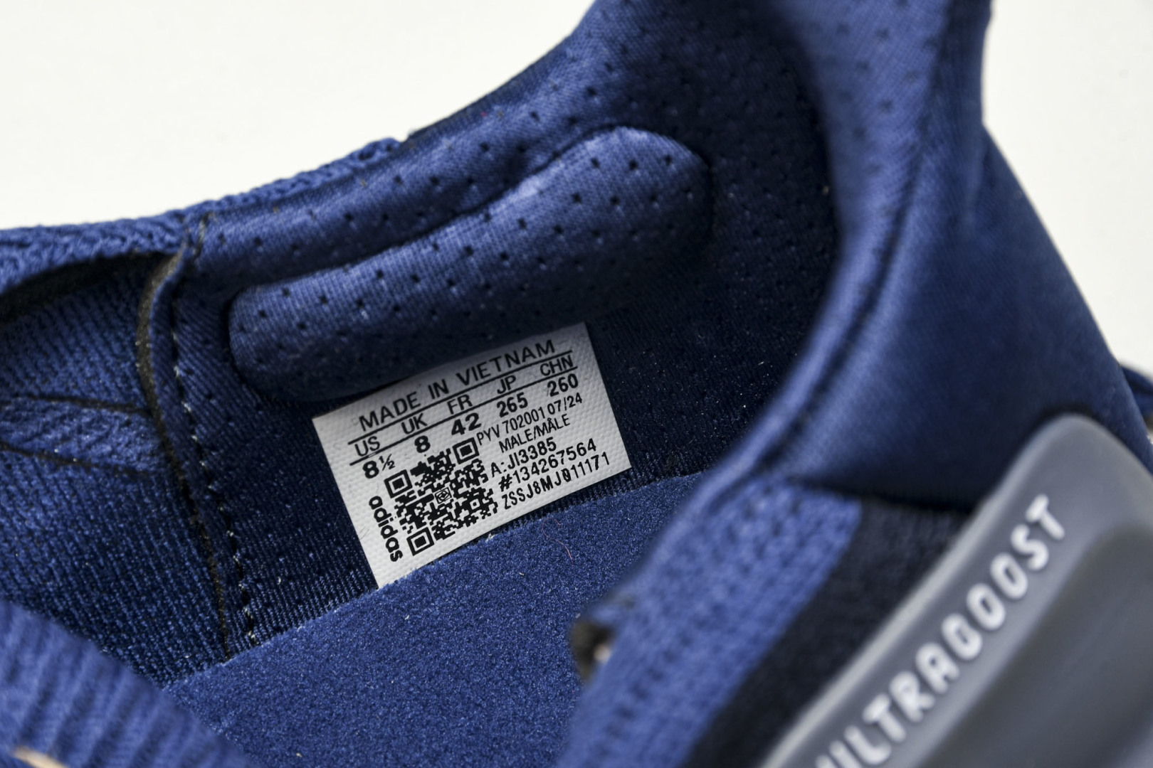 UB 尺码39-48

纯原版出品-Ultraboost 5X 阿迪达斯新款休闲爆米花跑步鞋 JI338