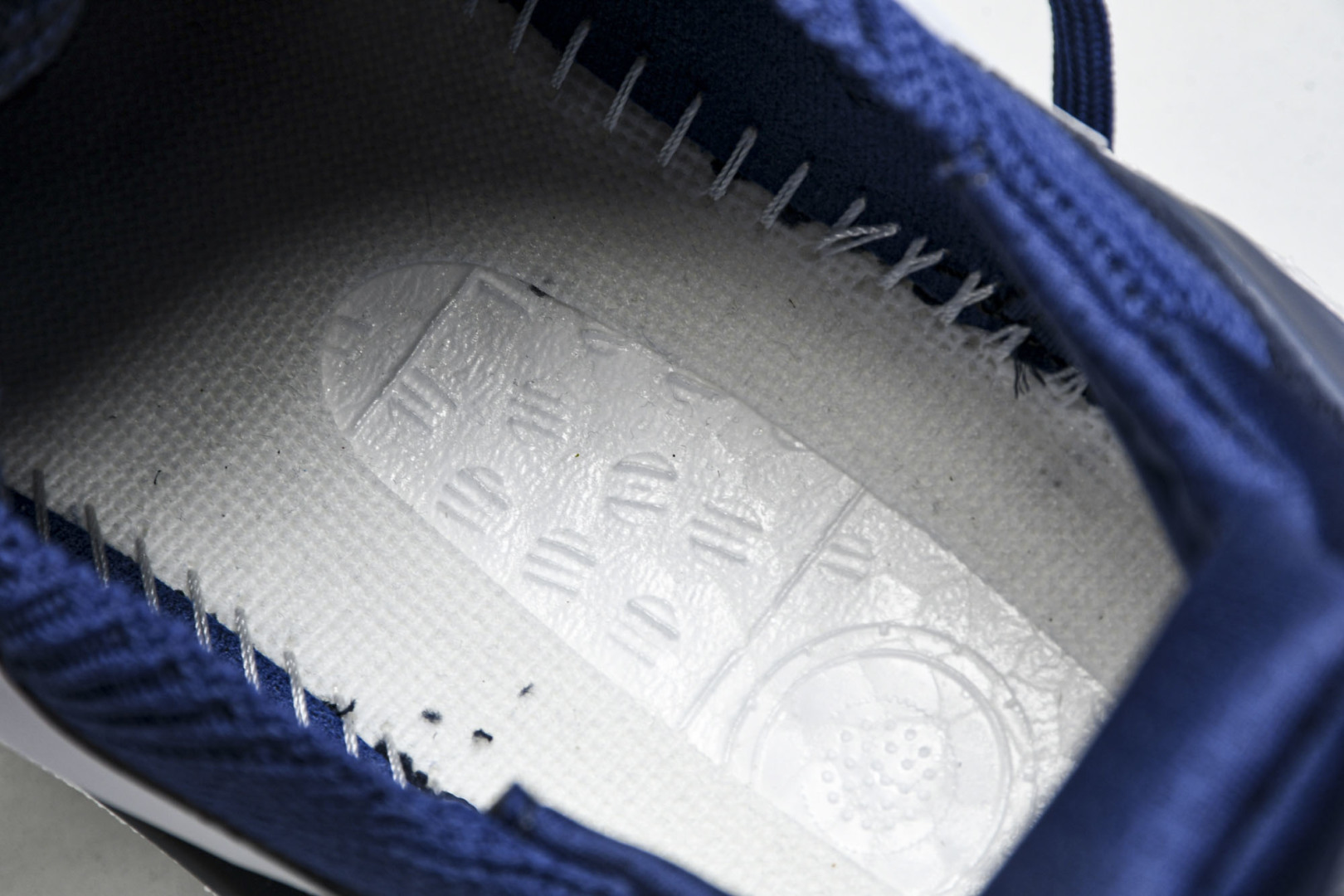 UB 尺码39-48

纯原版出品-Ultraboost 5X 阿迪达斯新款休闲爆米花跑步鞋 JI338