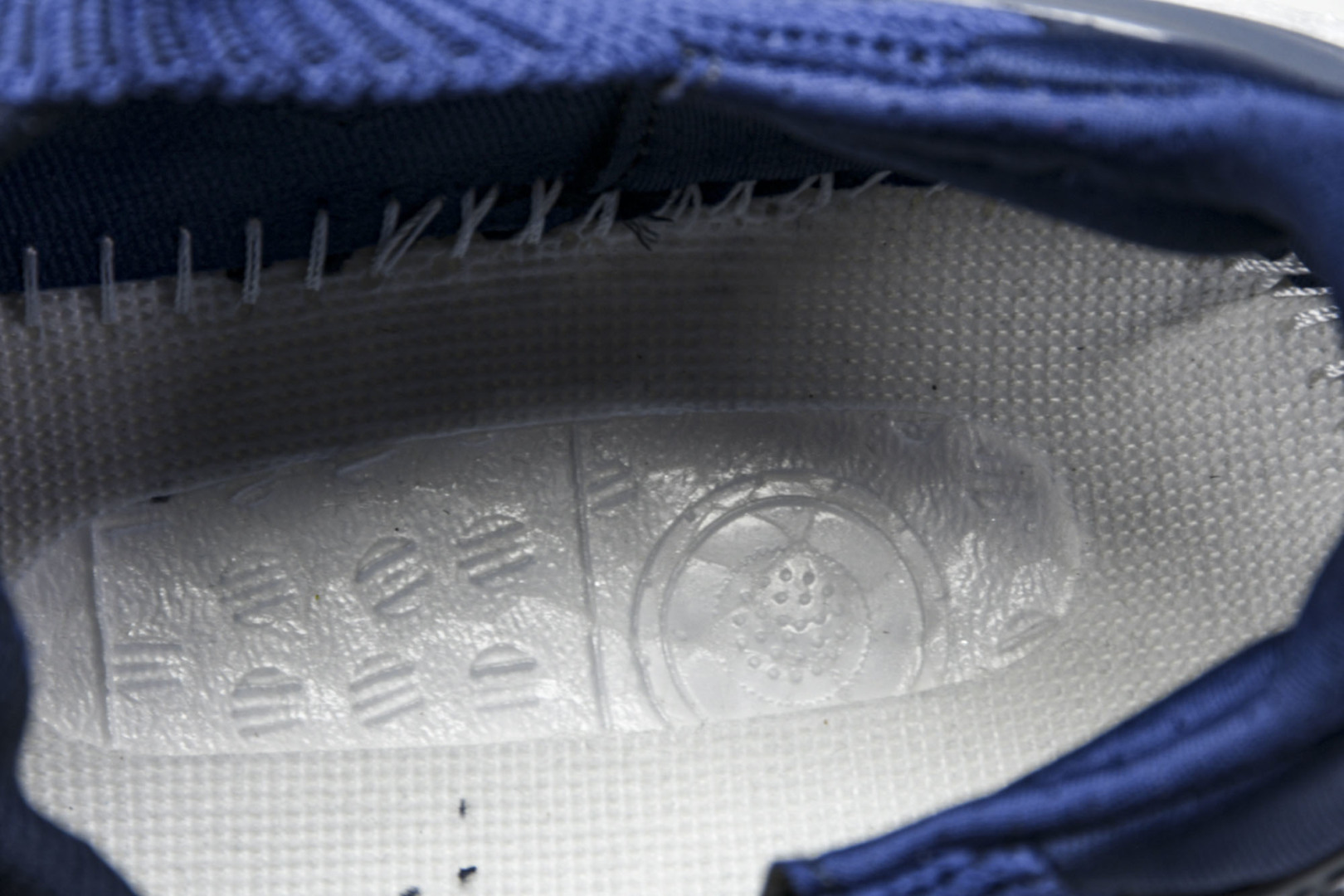 UB 尺码39-48

纯原版出品-Ultraboost 5X 阿迪达斯新款休闲爆米花跑步鞋 JI338