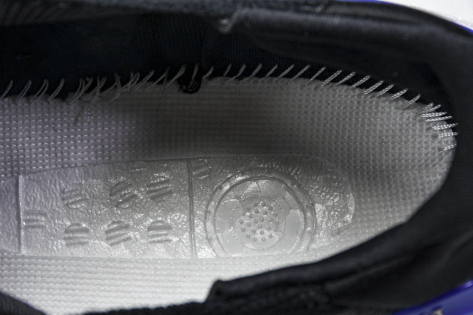 UB 尺码39-48

纯原版出品- Ultraboost 5  阿迪达斯新款休闲爆米花跑步鞋 JH90