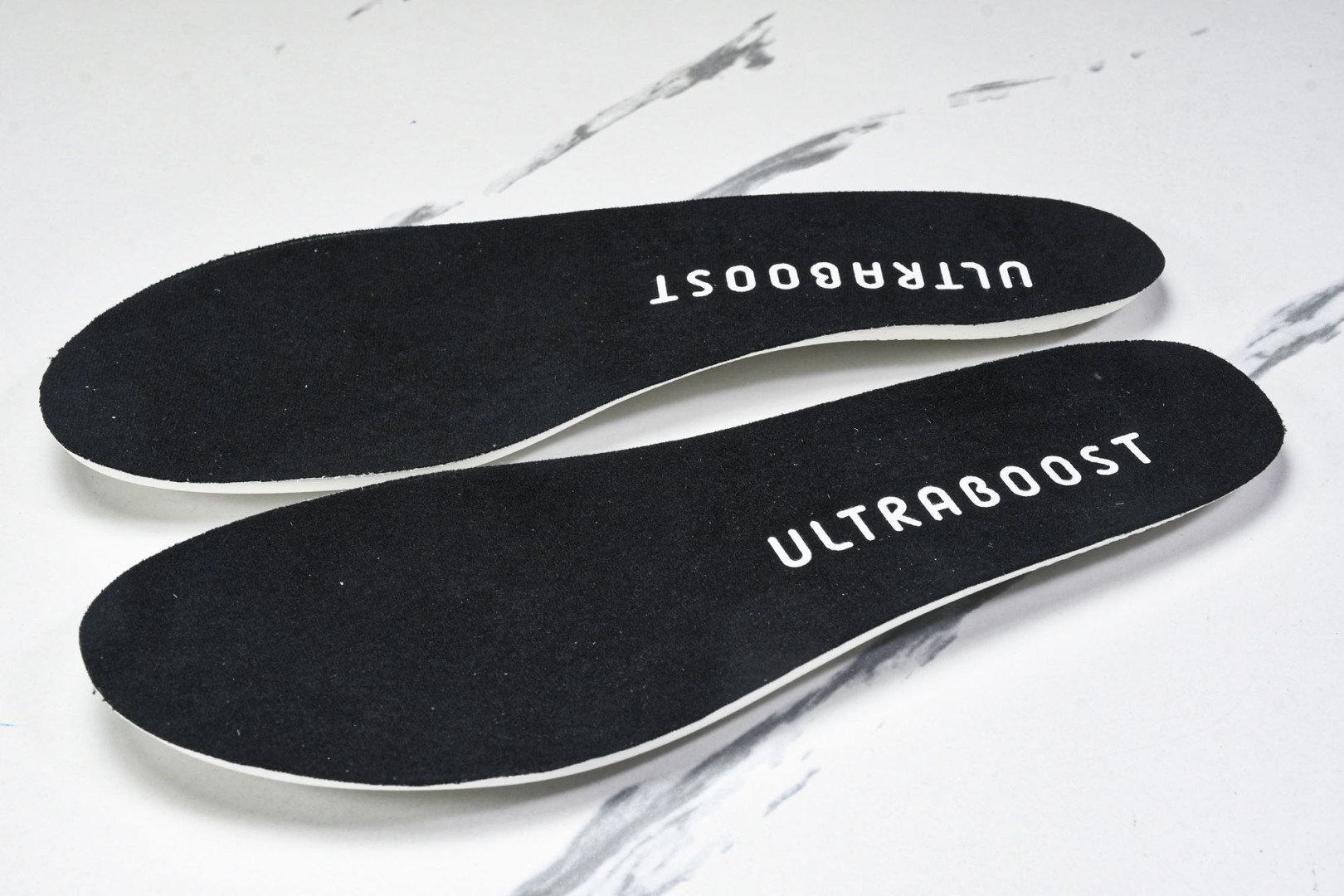 UB 尺码39-48

纯原版出品- Ultraboost 5  阿迪达斯新款休闲爆米花跑步鞋 JH90