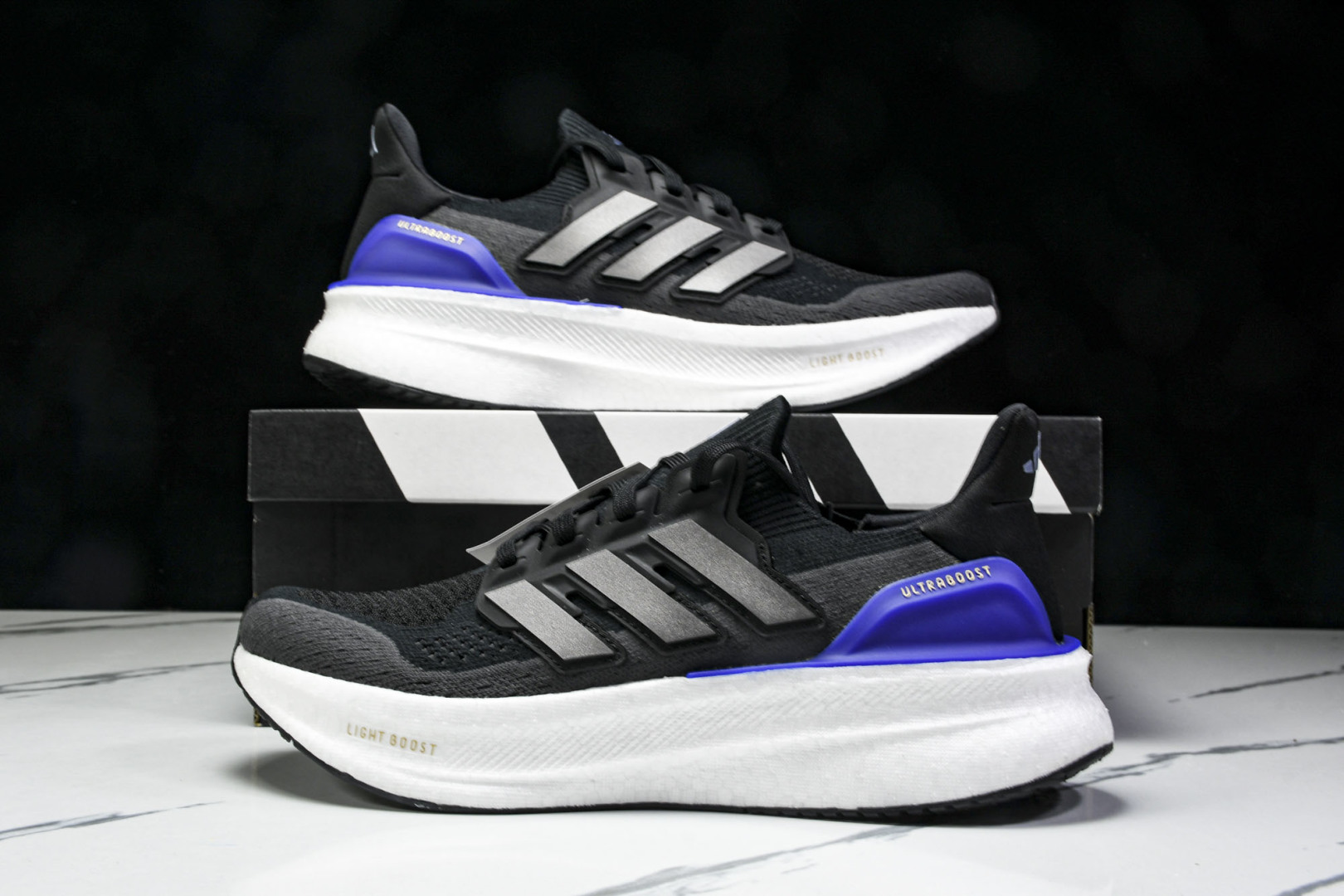 UB 尺码39-48

纯原版出品- Ultraboost 5  阿迪达斯新款休闲爆米花跑步鞋 JH90