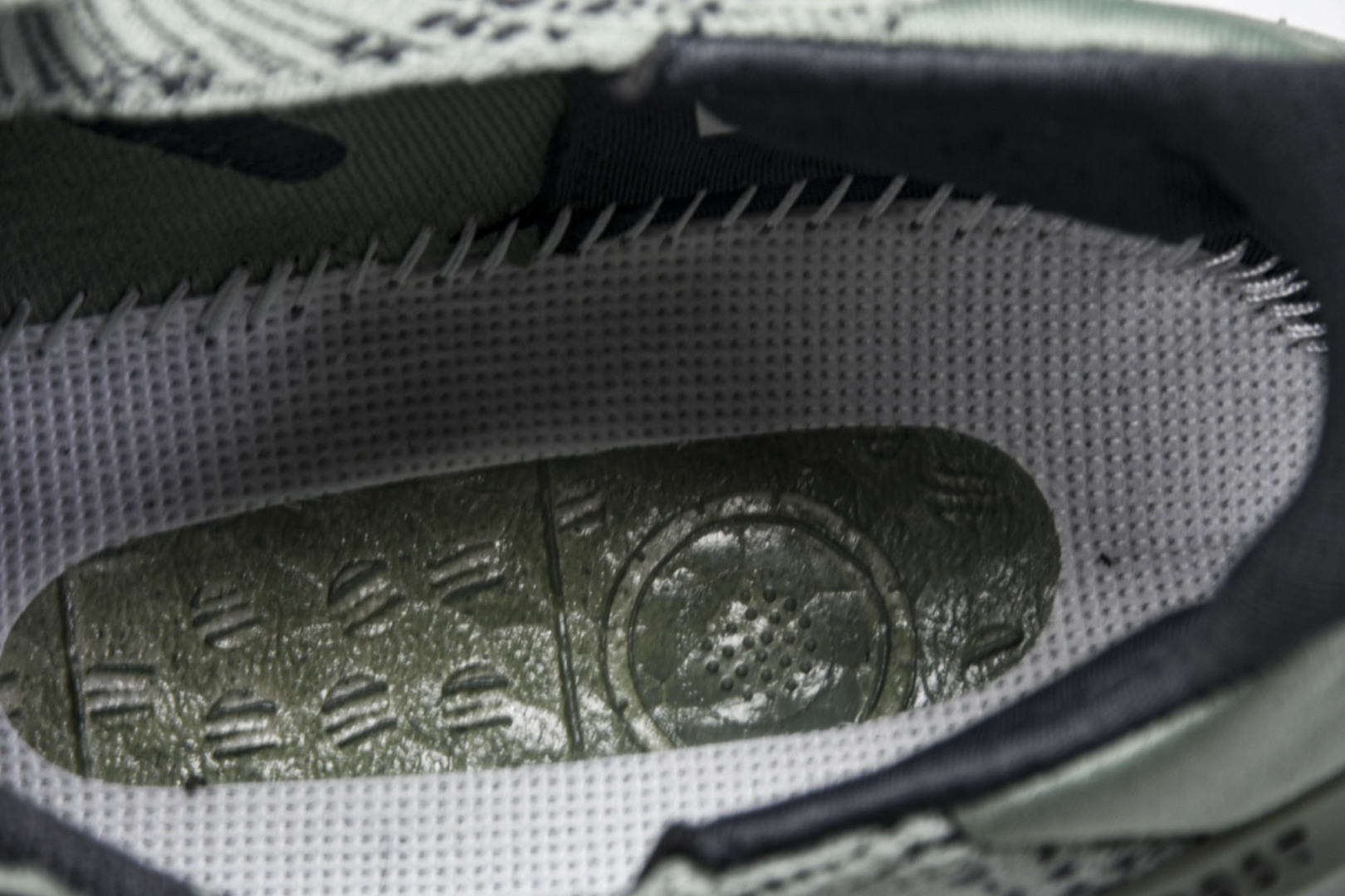 UB 尺码39-48

纯原版出品-Ultraboost 5 阿迪达斯新款休闲爆米花跑步鞋  JI152