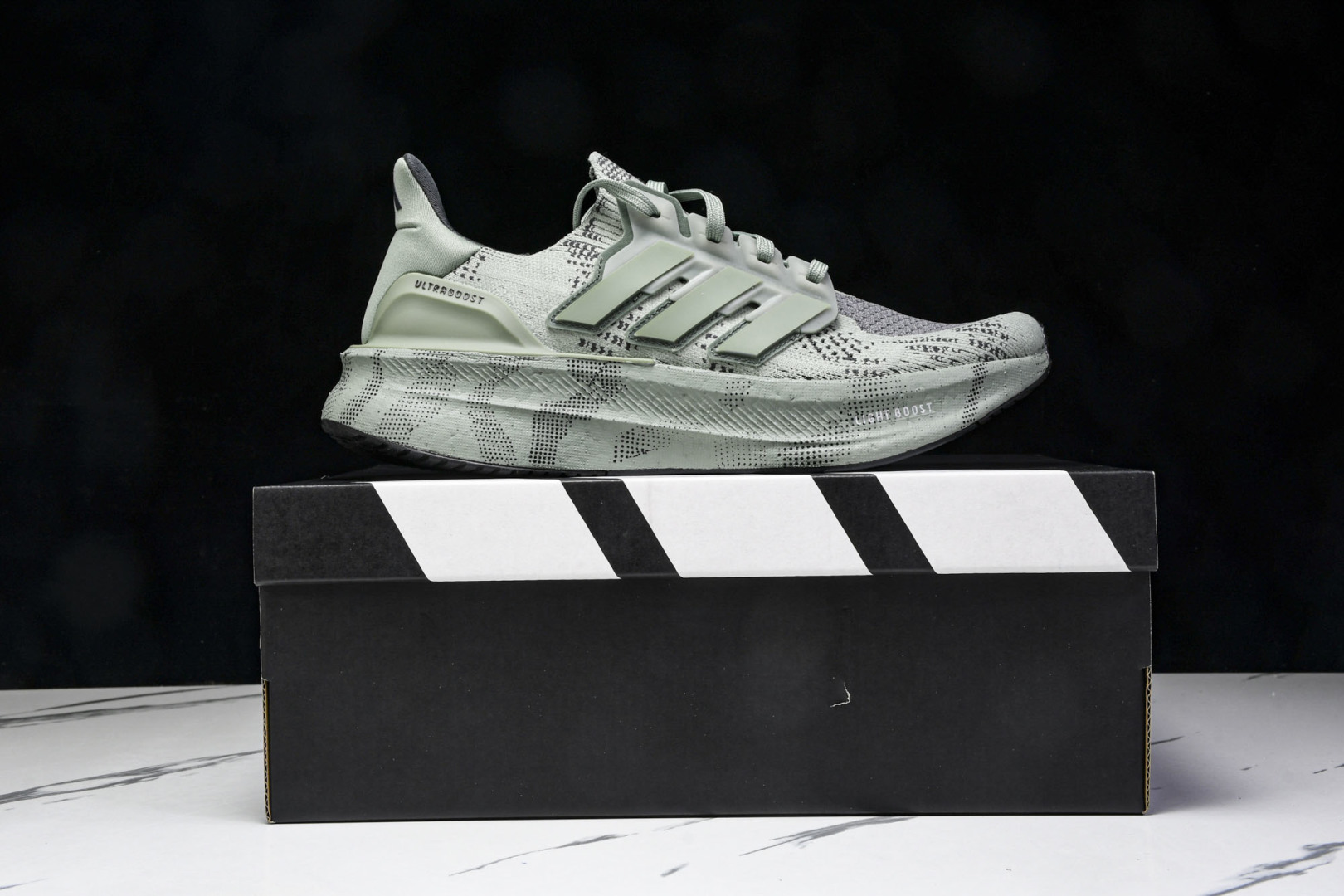 UB 尺码39-48

纯原版出品-Ultraboost 5 阿迪达斯新款休闲爆米花跑步鞋  JI152