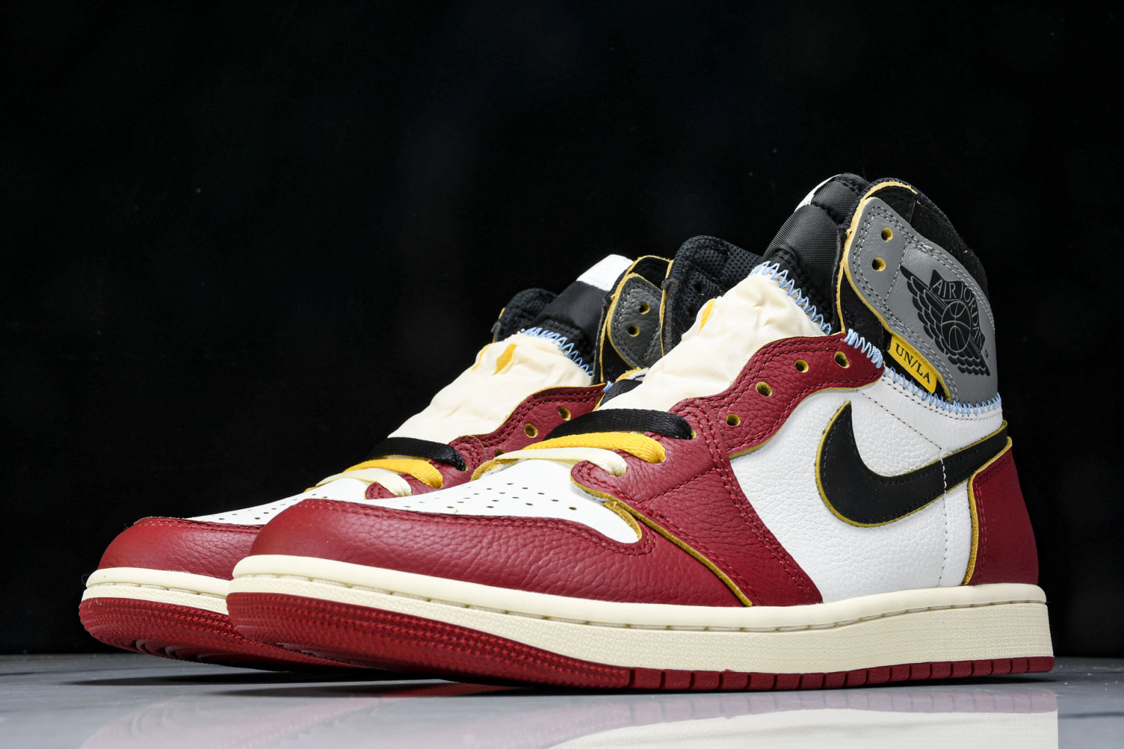 AJ1高帮 尺码40-47.5

纯原版出品-Air Jordan 1 Retro High OG SP
