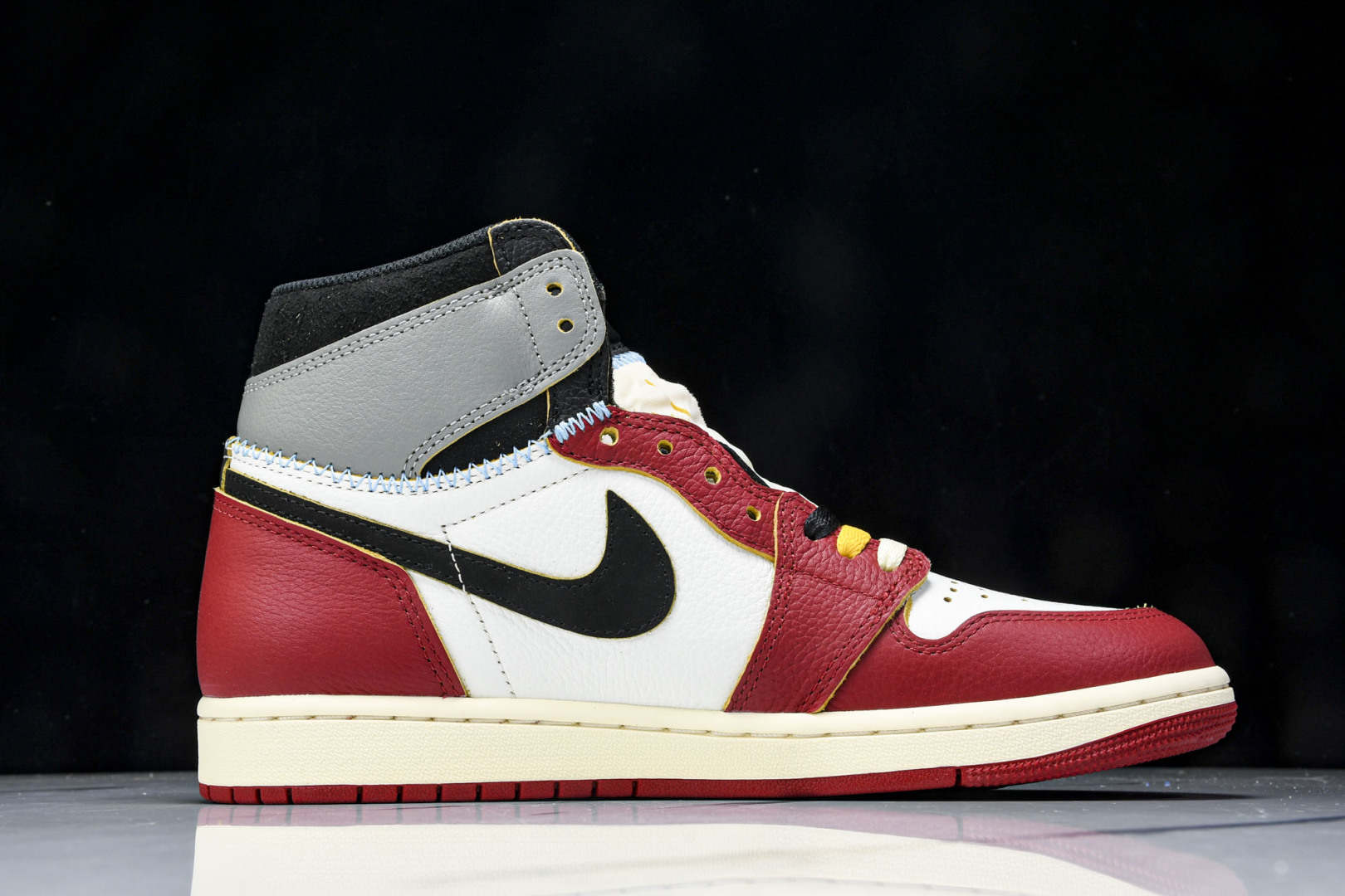 AJ1高帮 尺码40-47.5

纯原版出品-Air Jordan 1 Retro High OG SP