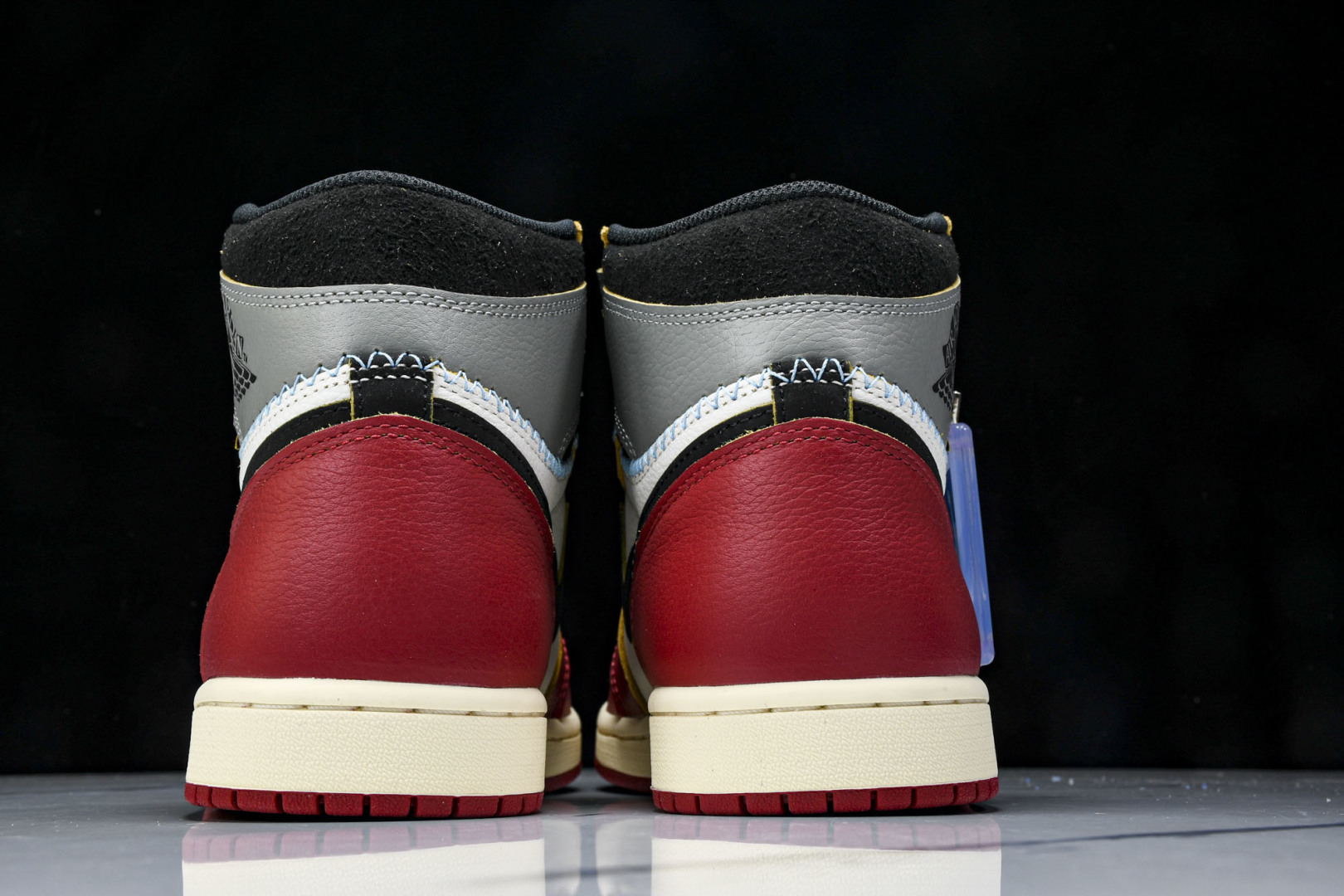 AJ1高帮 尺码40-47.5

纯原版出品-Air Jordan 1 Retro High OG SP