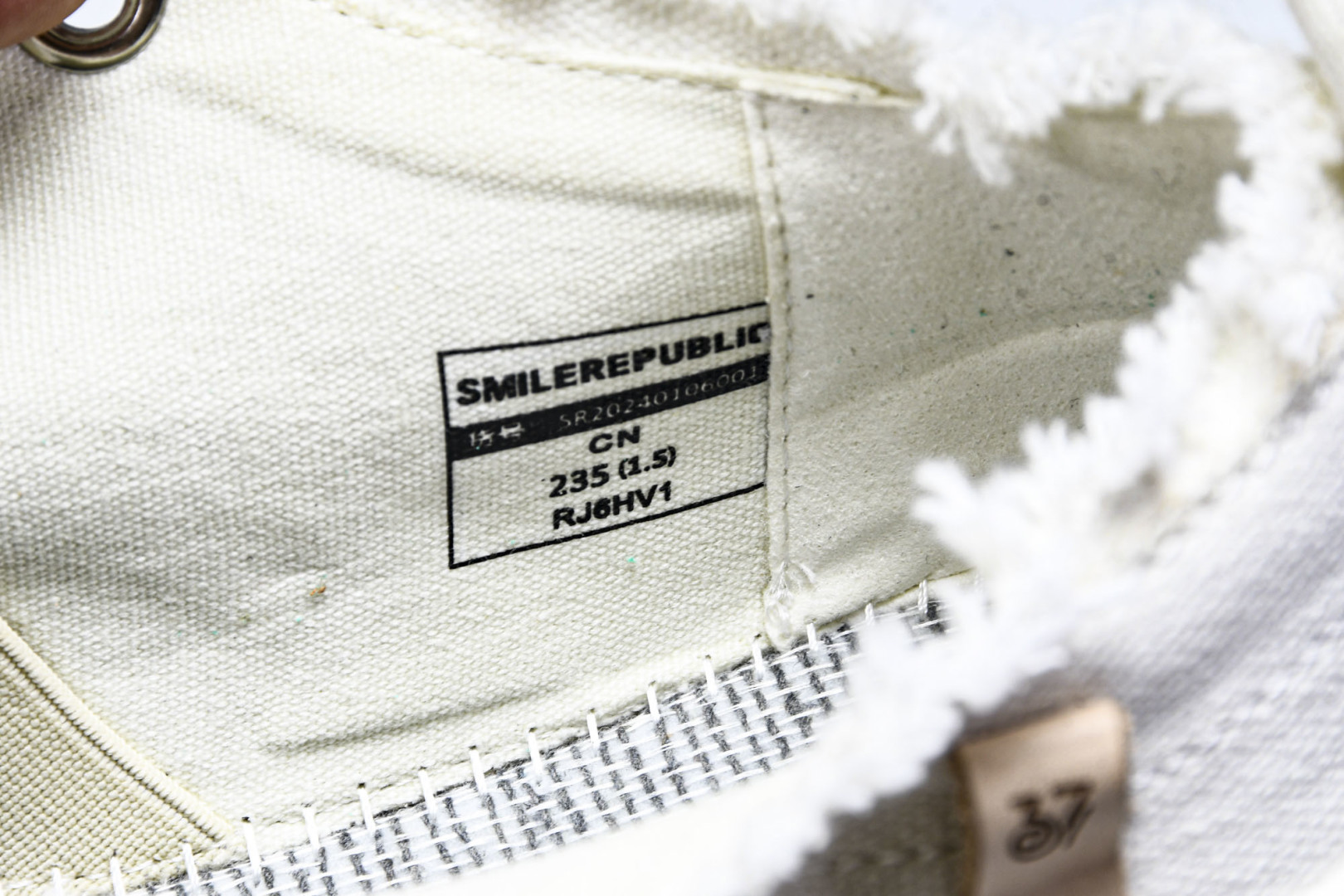 开口笑2.0 尺码35-45

纯原版出品-SMILEREPUBLIC 檀健次 开口笑2.0厚底百搭休闲