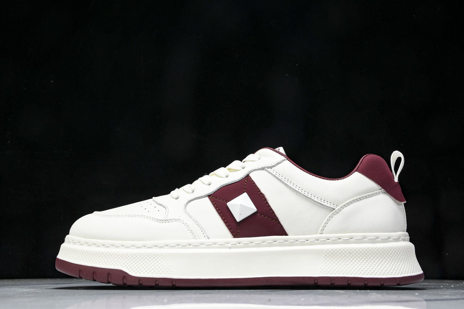 华伦天奴 尺码39-44

纯原版出品-Valentino Rockstud Untitled 华伦天奴