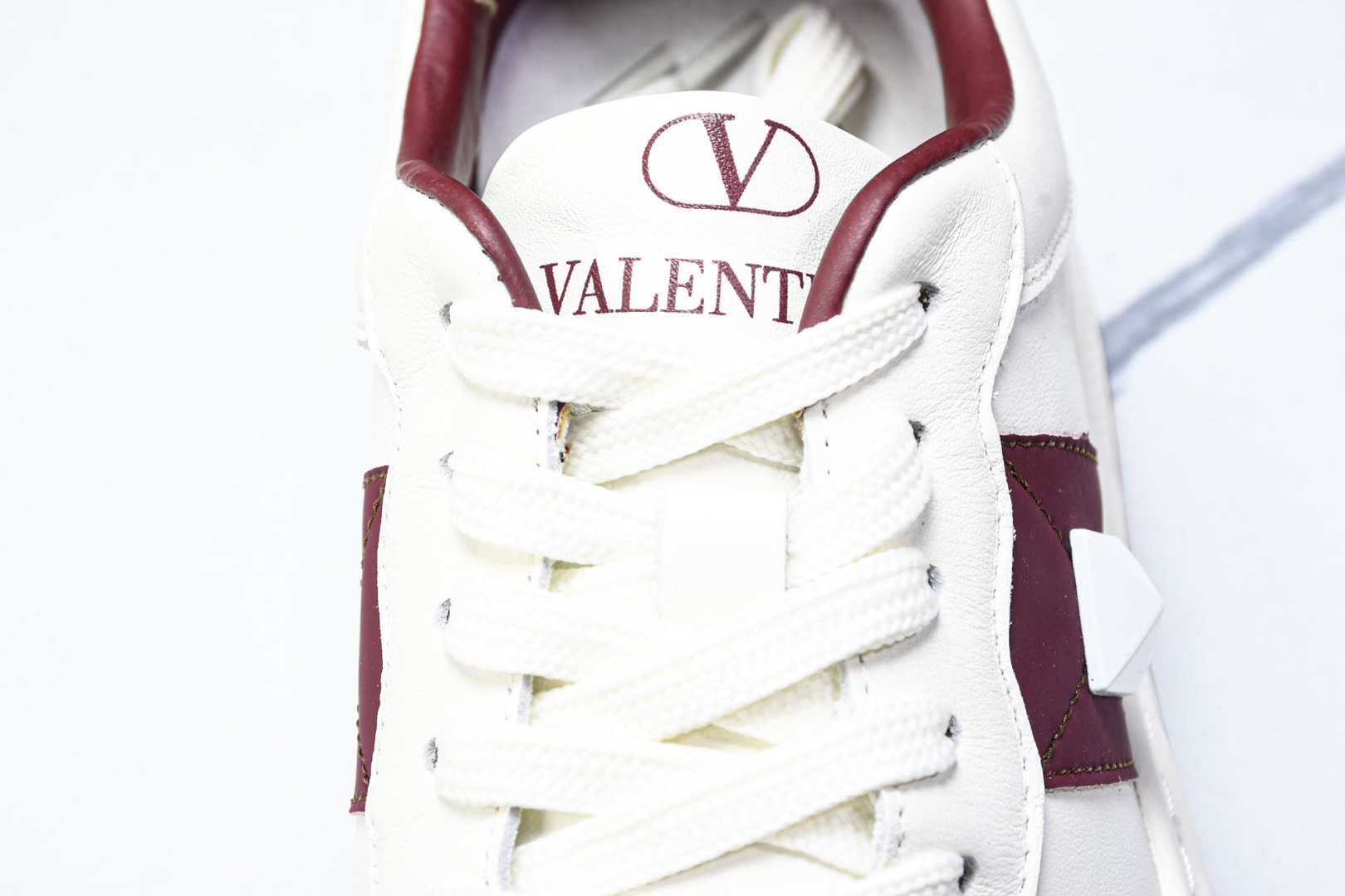 华伦天奴 尺码39-44

纯原版出品-Valentino Rockstud Untitled 华伦天奴