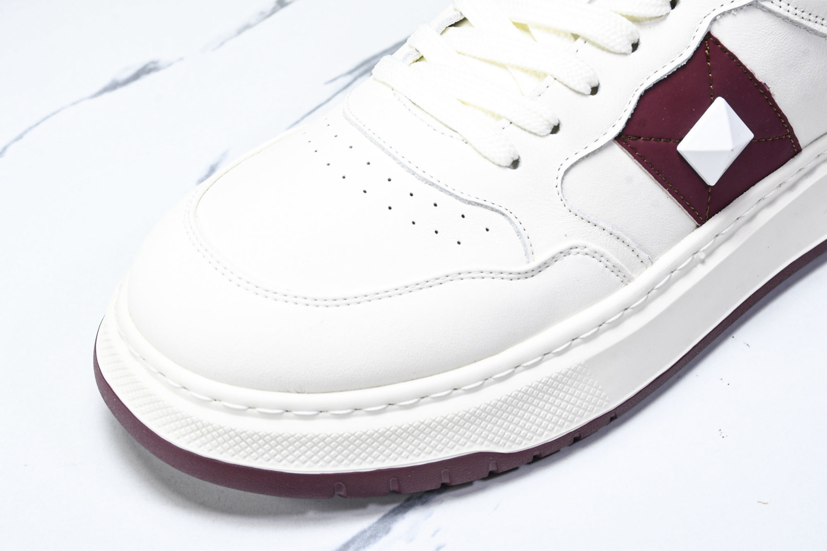 华伦天奴 尺码39-44

纯原版出品-Valentino Rockstud Untitled 华伦天奴