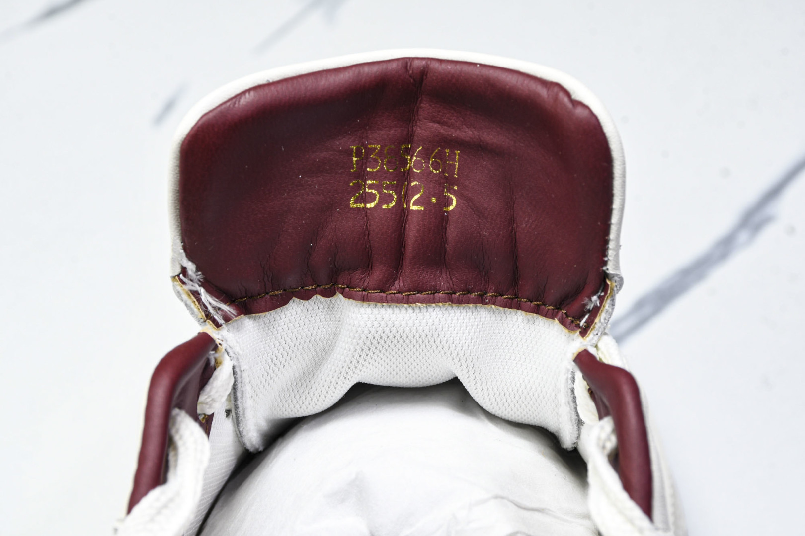 华伦天奴 尺码39-44

纯原版出品-Valentino Rockstud Untitled 华伦天奴