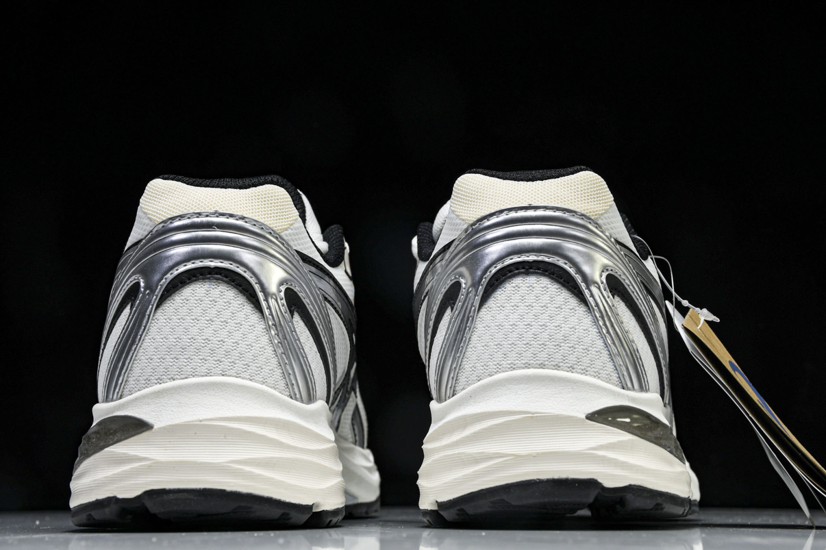 ASICS 尺码36-45

纯原版出品-Gel-Flux 4 CN 夏季低帮透气休闲运动跑步鞋 101