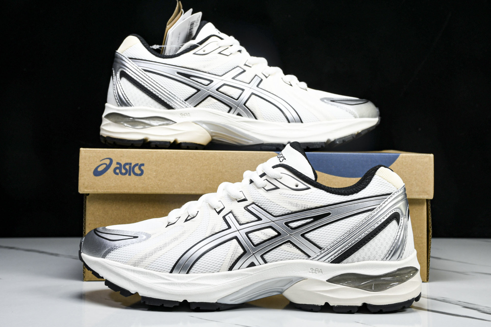 ASICS 尺码36-45

纯原版出品-Gel-Flux 4 CN 夏季低帮透气休闲运动跑步鞋 101