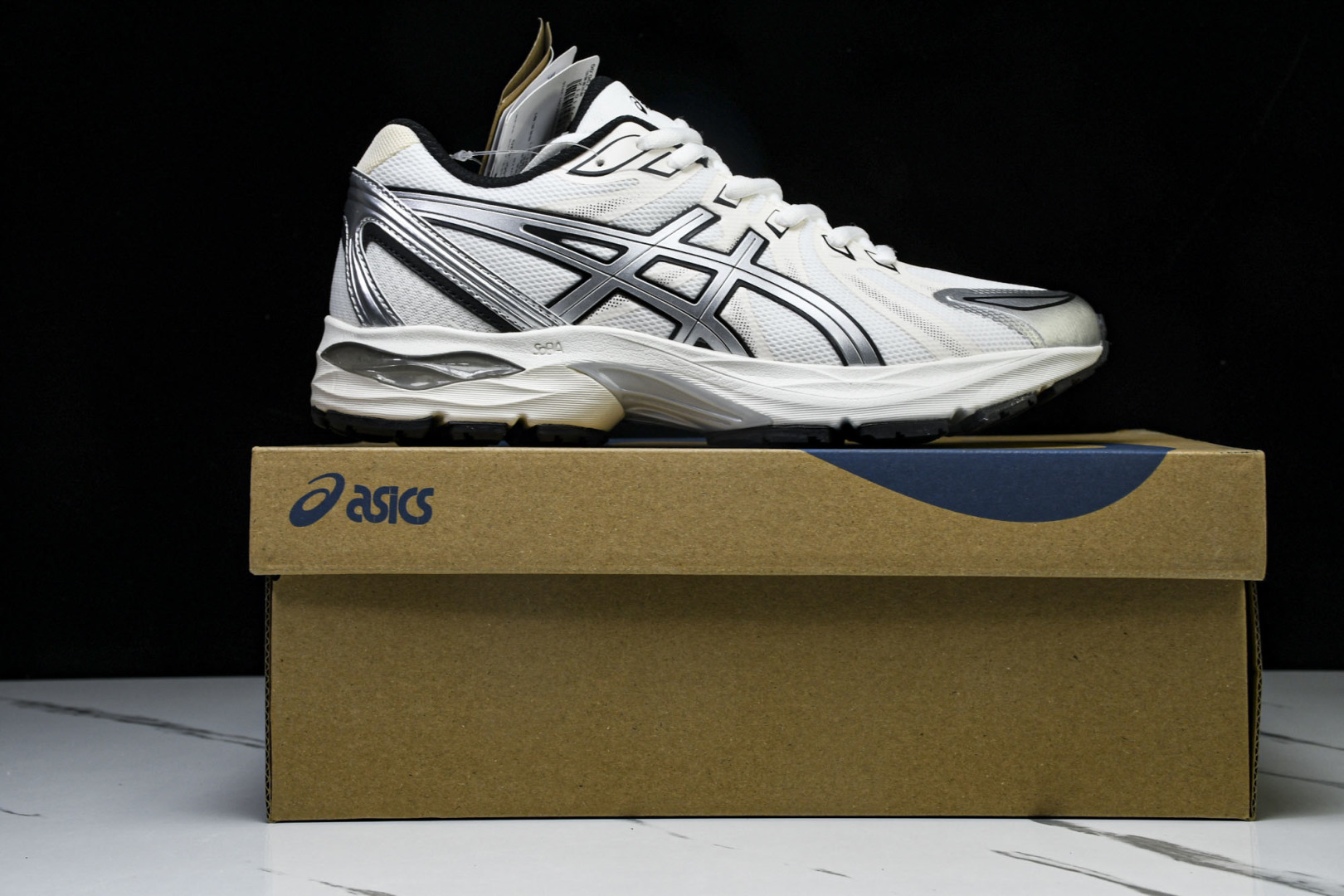 ASICS 尺码36-45

纯原版出品-Gel-Flux 4 CN 夏季低帮透气休闲运动跑步鞋 101