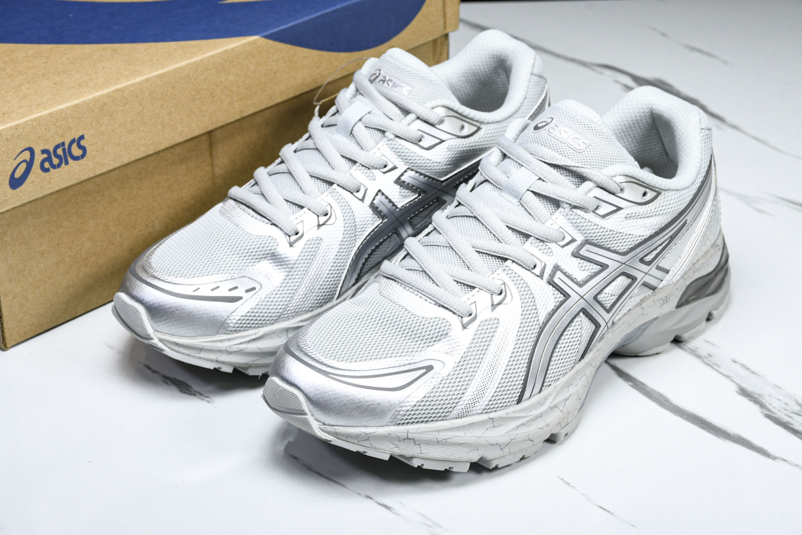 ASICS 尺码36-45

纯原版出品-Gel-Flux 4 CN 夏季低帮透气休闲运动跑步鞋 101