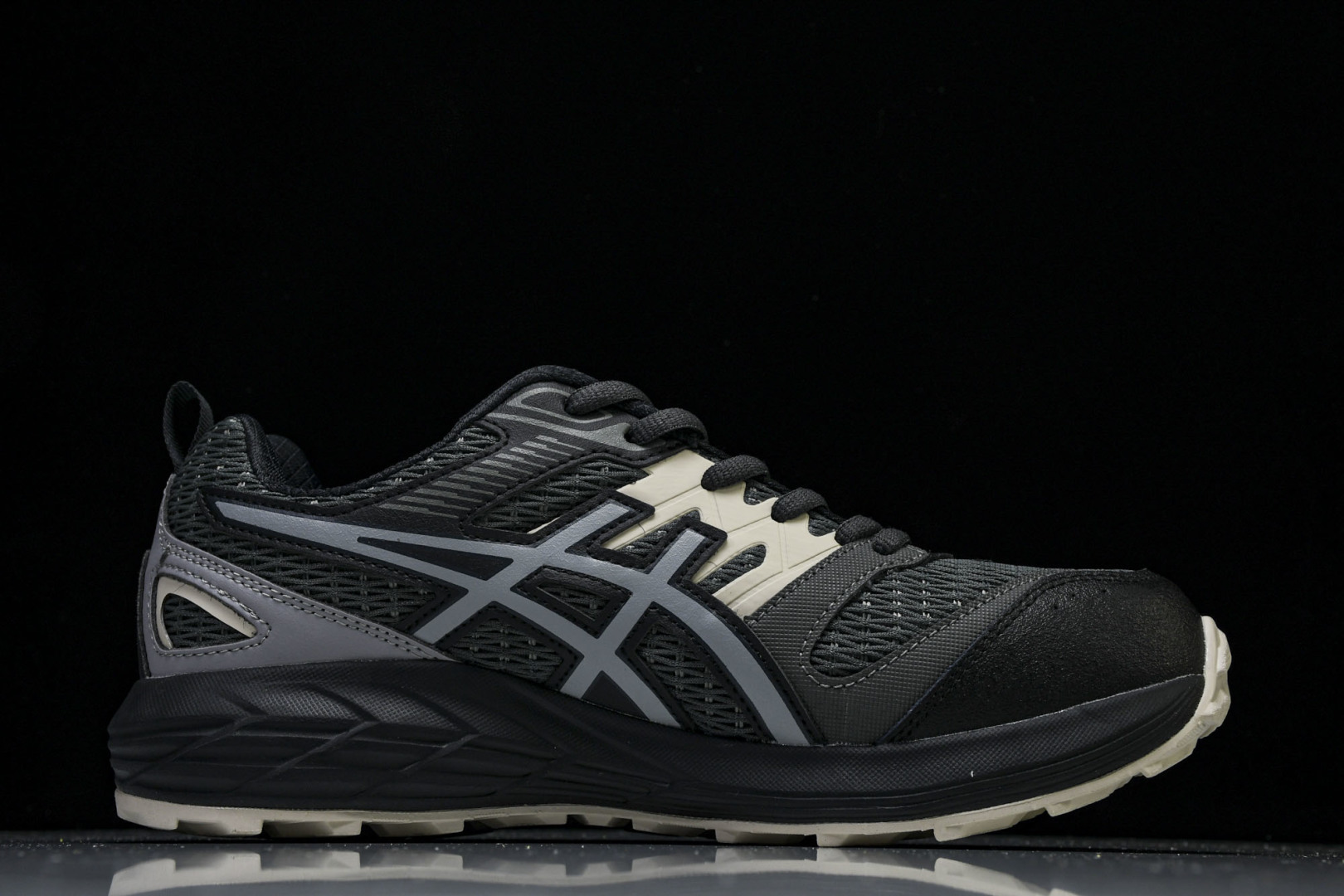 ASICS 尺码36-45

纯原版出品-Gel-Sonoma CN 亚瑟士运动休闲透气专业跑鞋 101