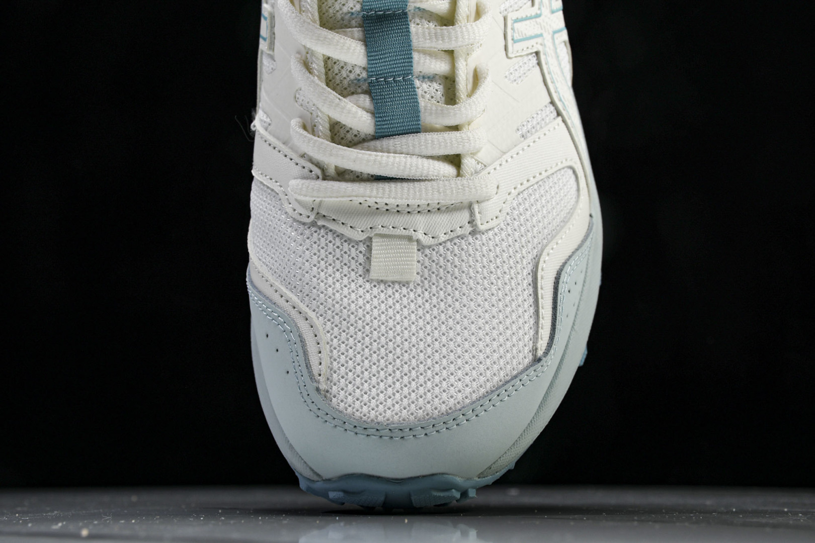 ASICS 尺码36-45

纯原版出品-Gel-Sonoma CN 亚瑟士运动休闲透气专业跑鞋 101