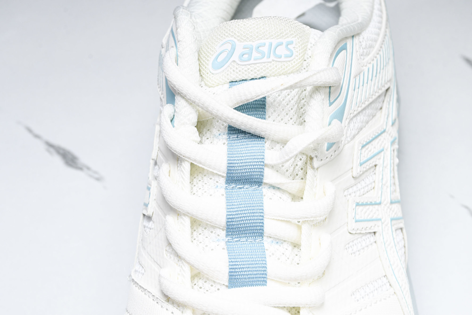 ASICS 尺码36-45

纯原版出品-Gel-Sonoma CN 亚瑟士运动休闲透气专业跑鞋 101