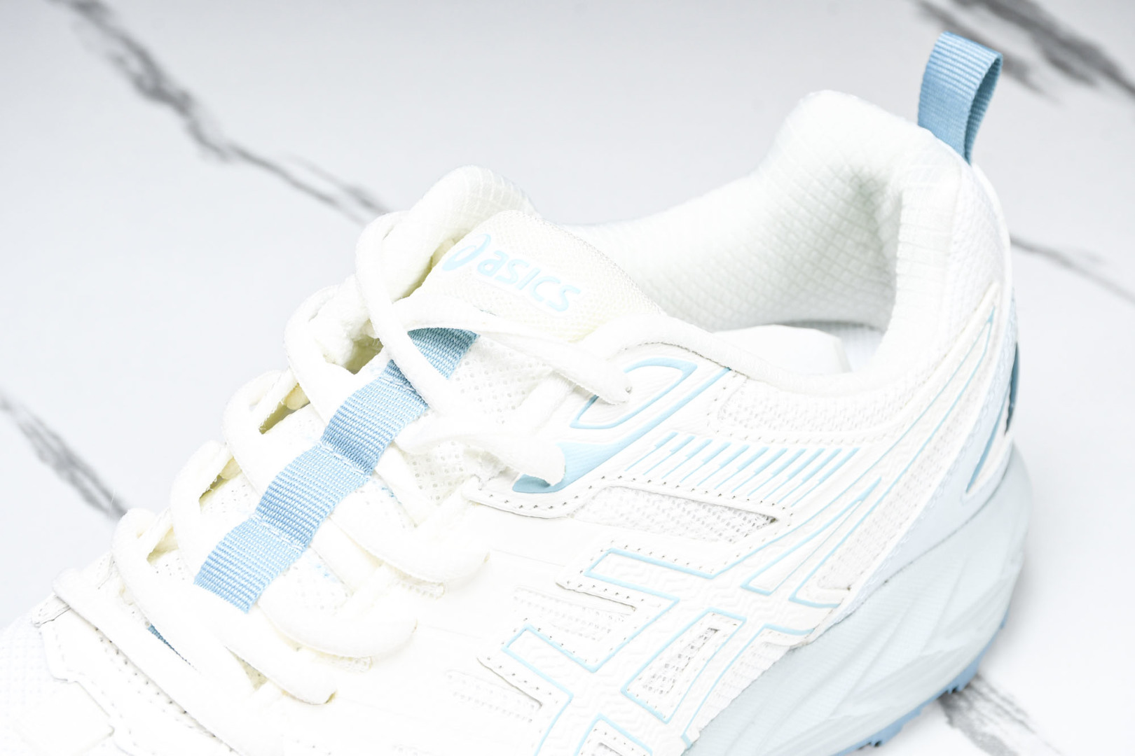ASICS 尺码36-45

纯原版出品-Gel-Sonoma CN 亚瑟士运动休闲透气专业跑鞋 101