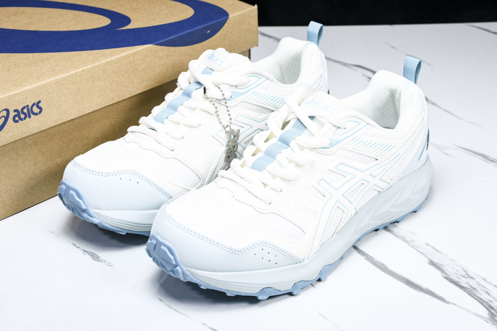 ASICS 尺码36-45

纯原版出品-Gel-Sonoma CN 亚瑟士运动休闲透气专业跑鞋 101