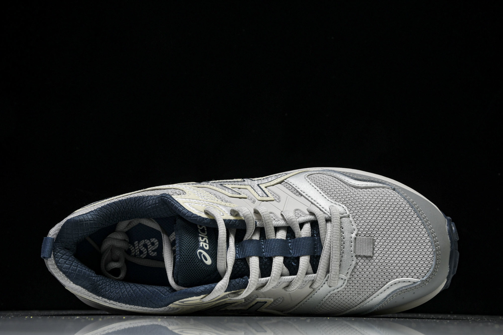 ASICS 尺码36-45

纯原版出品-Gel-Sonoma CN 亚瑟士运动休闲透气专业跑鞋 101