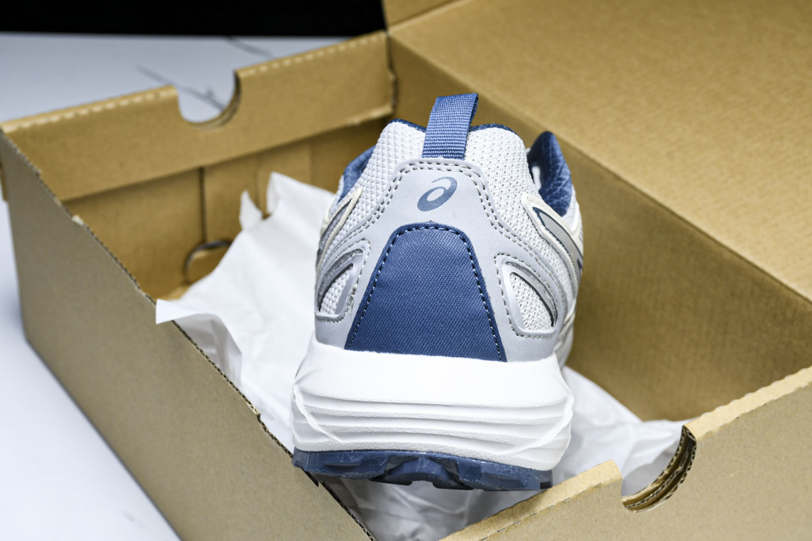 ASICS 尺码36-45

纯原版出品-Gel-Sonoma CN 亚瑟士运动休闲透气专业跑鞋 101